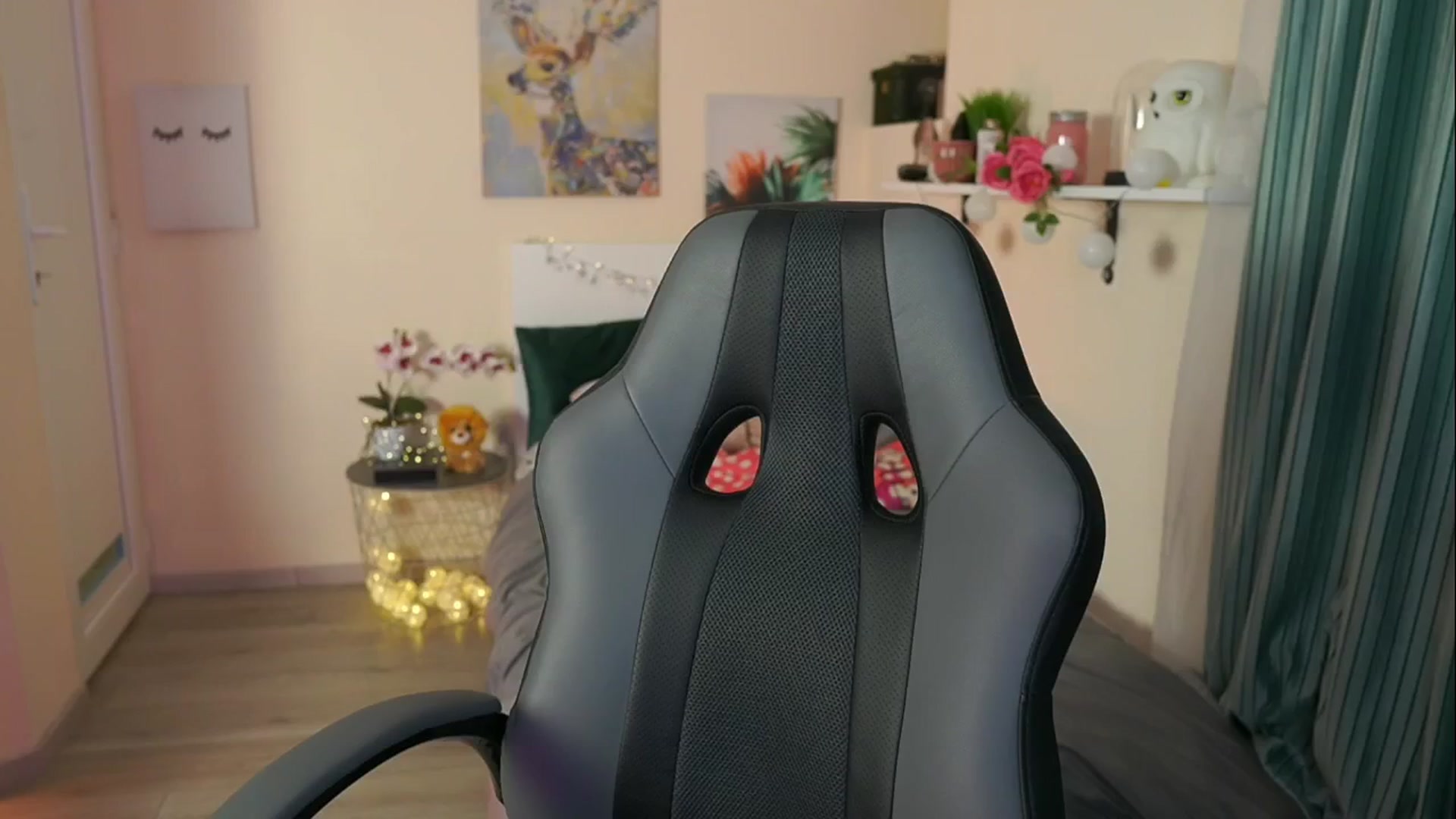 Gallery image thumbnail from Jesse__Jane__'s myfreecams stream on, 05/15/2024, 12:02 image 5 of 20