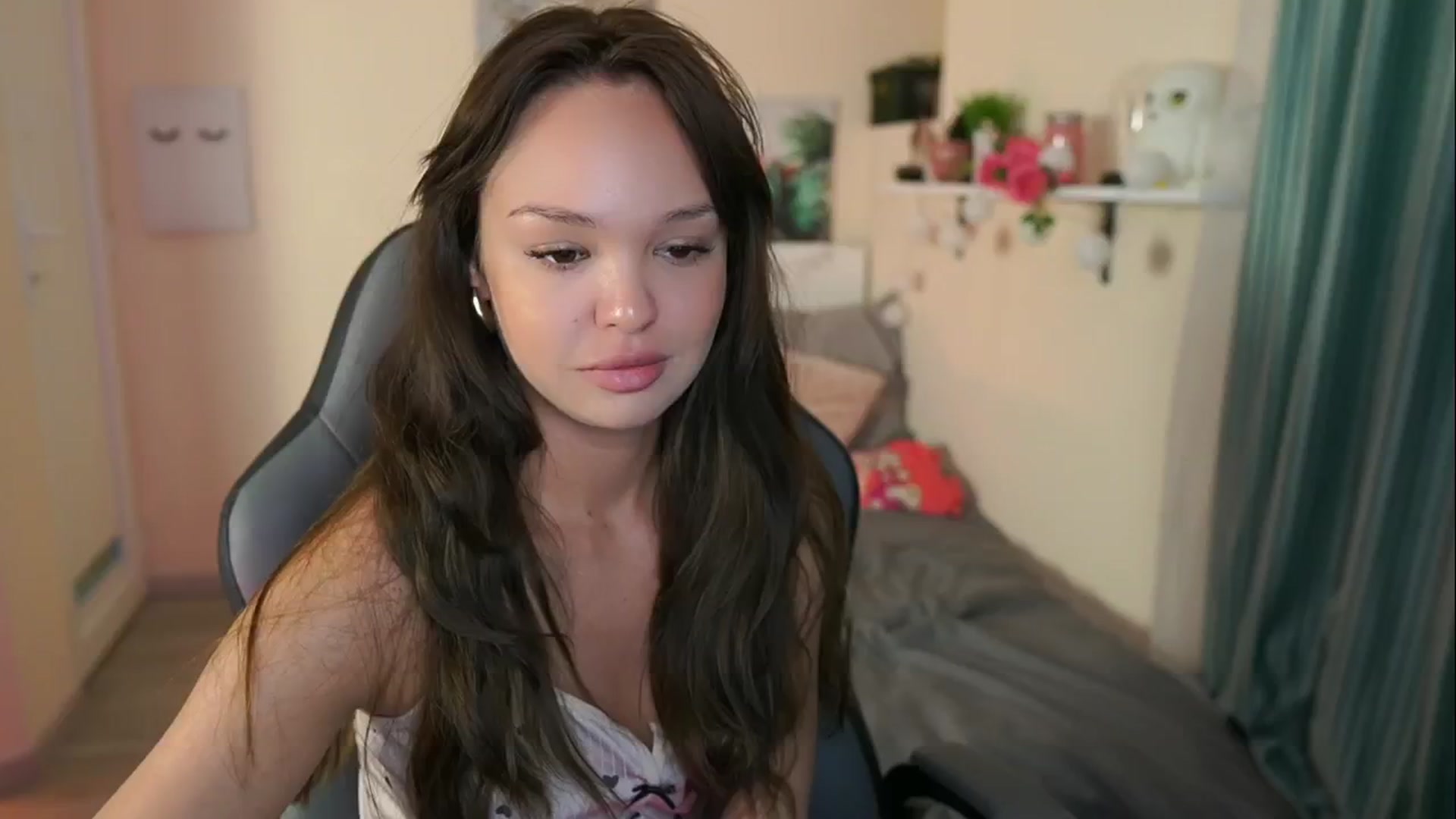 Gallery image thumbnail from Jesse__Jane__'s myfreecams stream on, 05/15/2024, 12:02 image 2 of 20