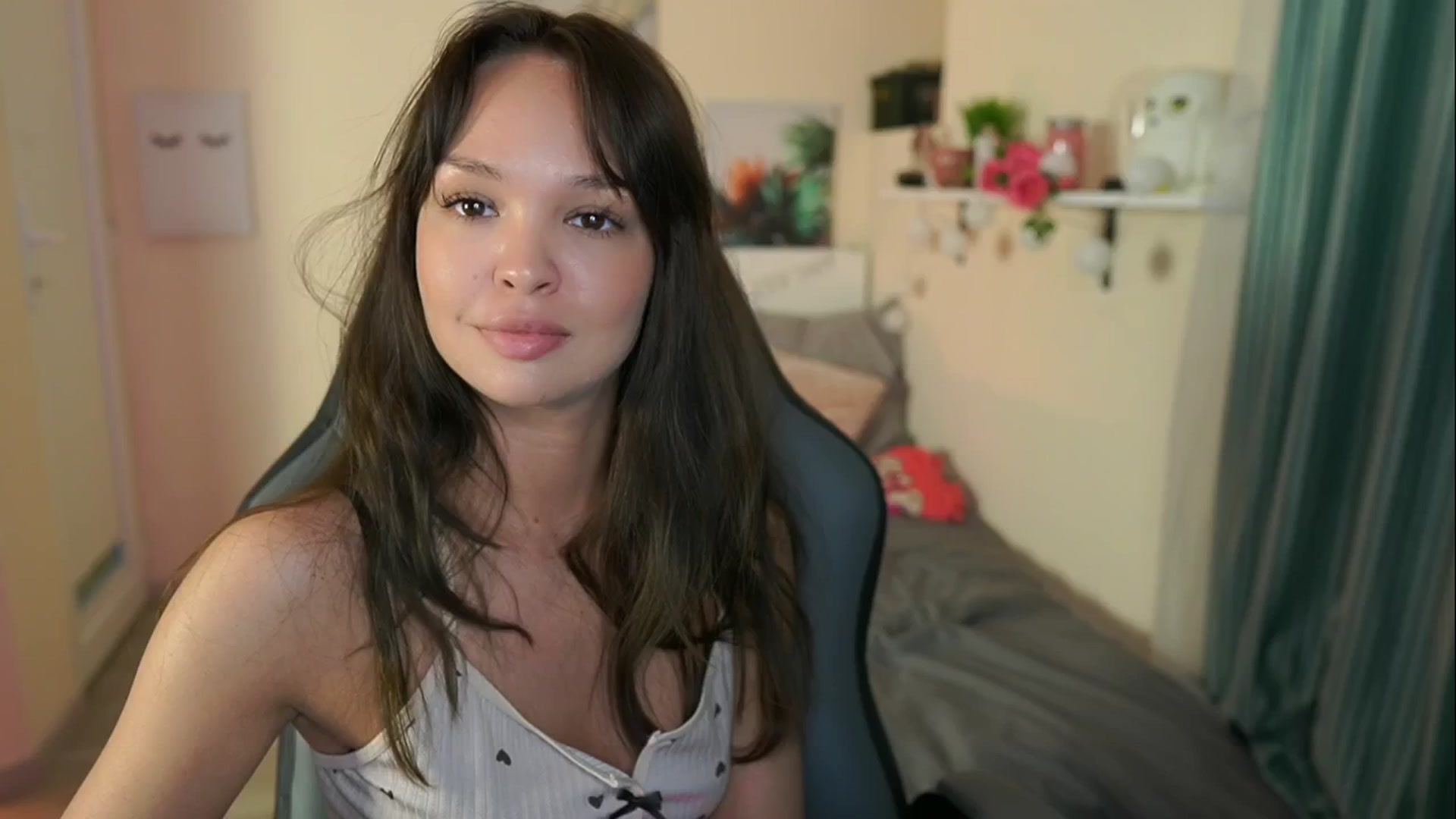 Gallery image thumbnail from Jesse__Jane__'s myfreecams stream on, 05/15/2024, 13:06 image 8 of 20