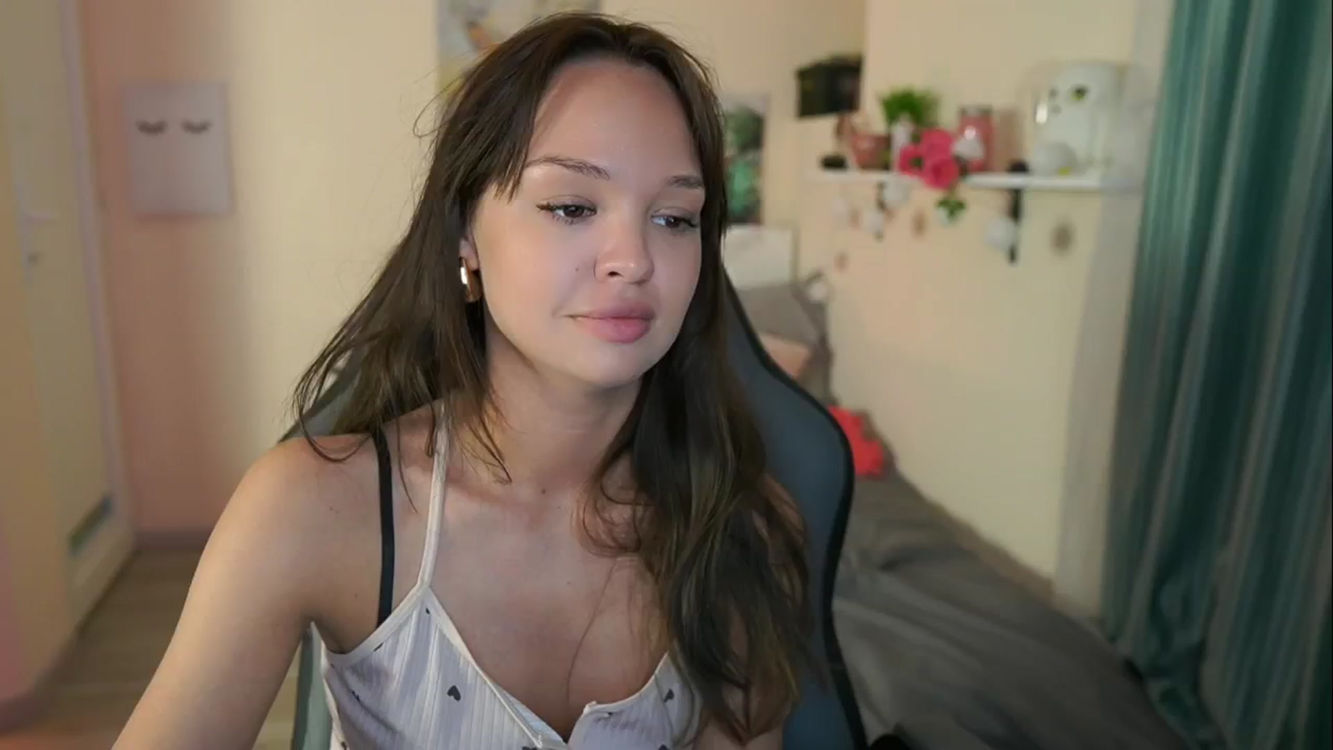 Gallery image thumbnail from Jesse__Jane__'s myfreecams stream on, 05/15/2024, 13:06 image 5 of 20