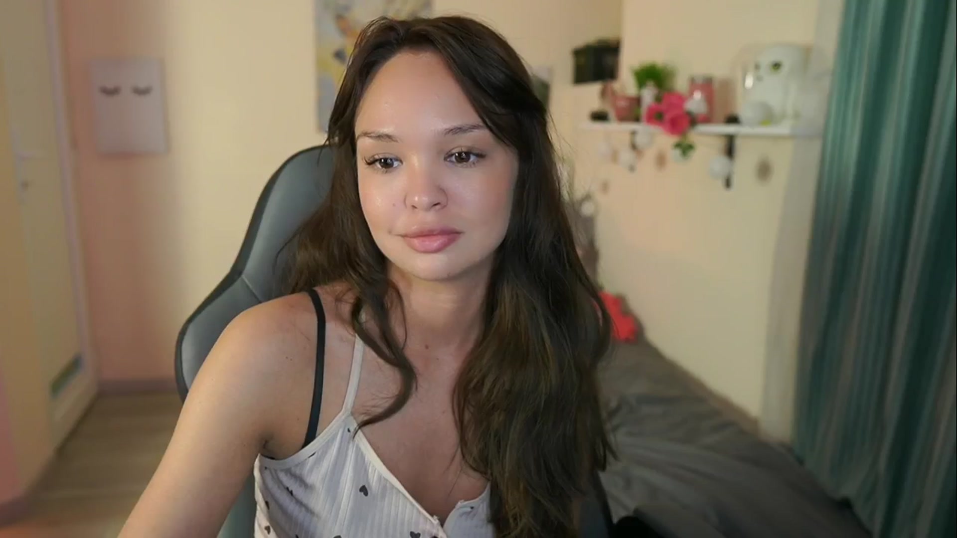 Gallery image thumbnail from Jesse__Jane__'s myfreecams stream on, 05/15/2024, 13:06 image 16 of 20