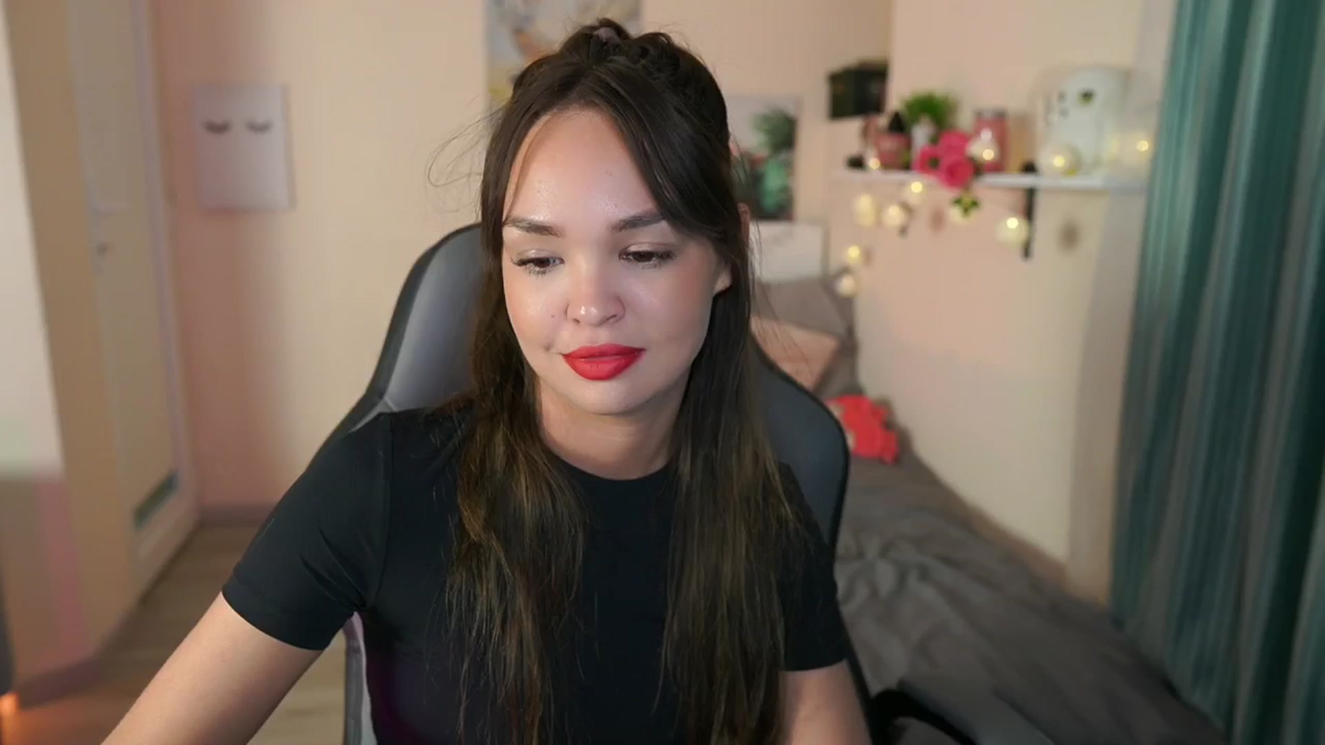 Gallery image thumbnail from Jesse__Jane__'s myfreecams stream on, 05/16/2024, 20:46 image 14 of 20