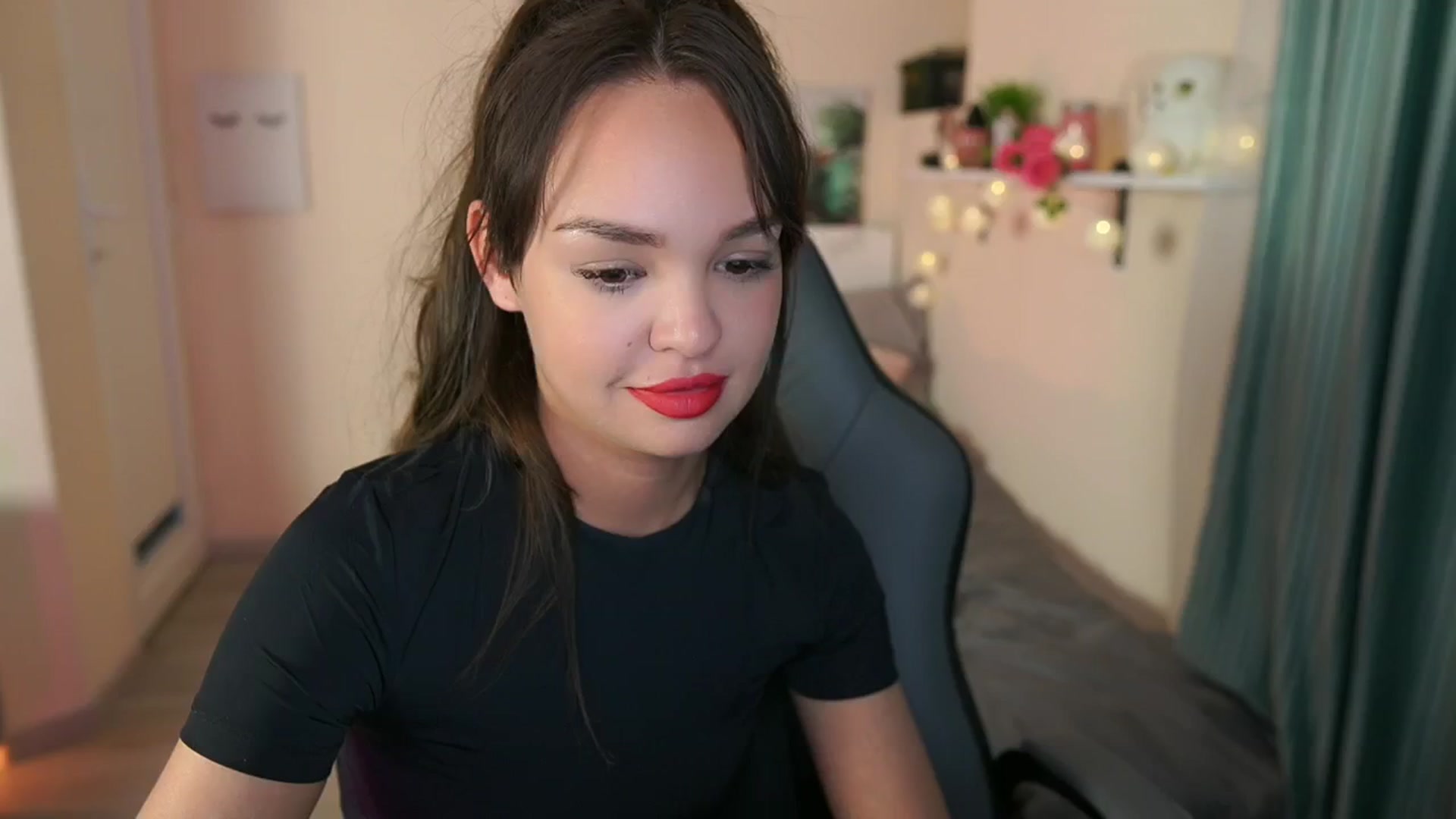 Gallery image thumbnail from Jesse__Jane__'s myfreecams stream on, 05/16/2024, 23:07 image 11 of 20