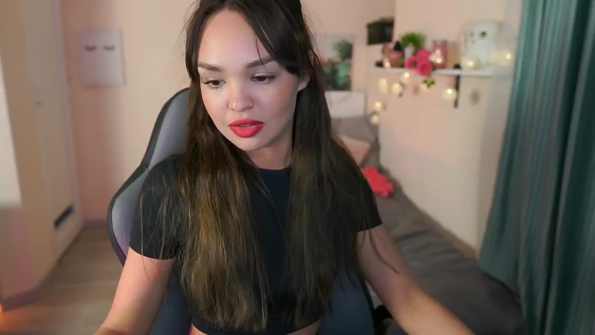 Gallery image thumbnail from Jesse__Jane__'s myfreecams stream on, 05/16/2024, 23:07 image 8 of 20