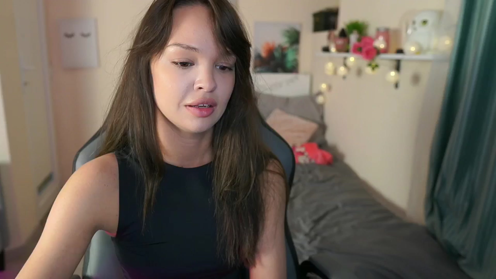 Gallery image thumbnail from Jesse__Jane__'s myfreecams stream on, 05/17/2024, 19:26 image 13 of 20