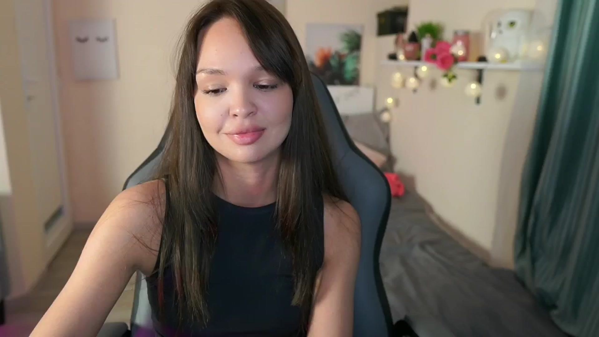 Gallery image thumbnail from Jesse__Jane__'s myfreecams stream on, 05/17/2024, 22:53 image 18 of 20