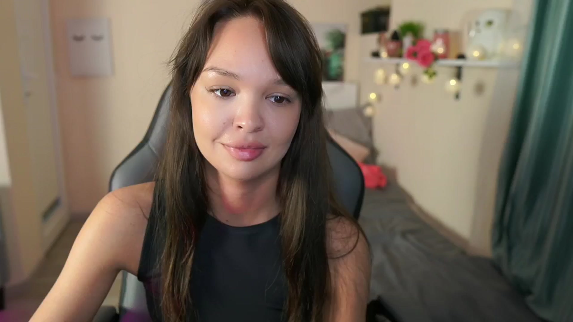 Gallery image thumbnail from Jesse__Jane__'s myfreecams stream on, 05/17/2024, 22:53 image 19 of 20