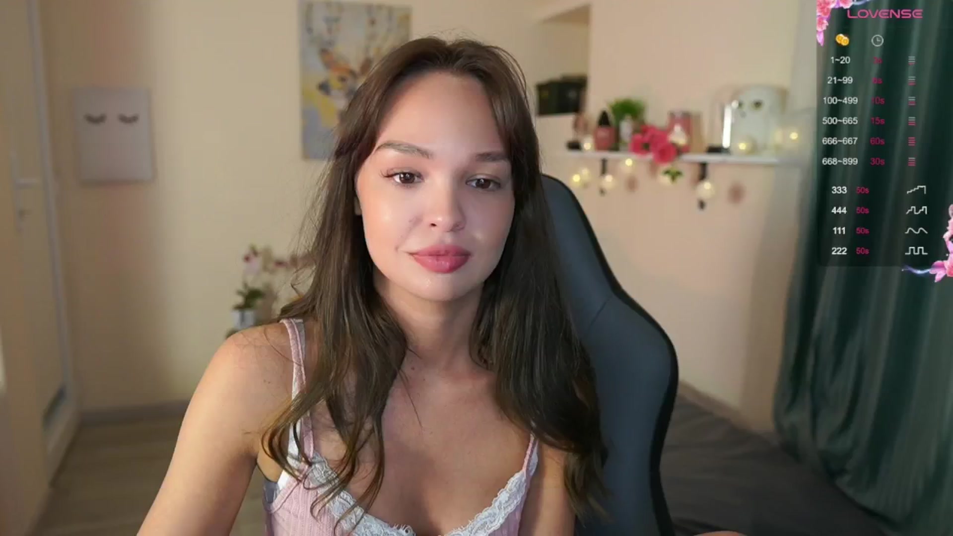 Gallery image thumbnail from Jesse__Jane__'s myfreecams stream on, 05/19/2024, 19:49 image 11 of 20