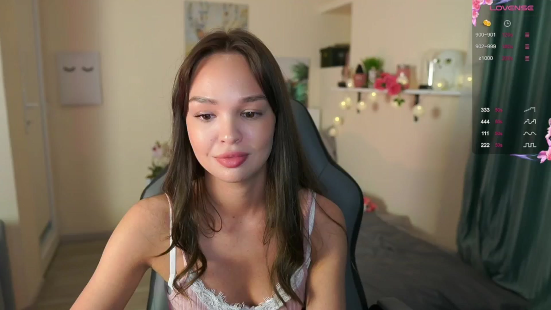 Gallery image thumbnail from Jesse__Jane__'s myfreecams stream on, 05/19/2024, 21:12 image 16 of 20