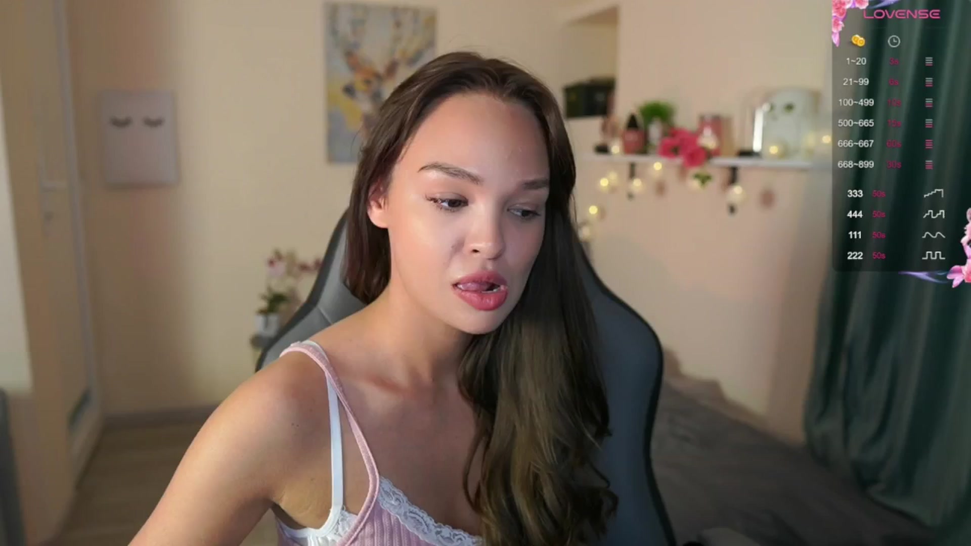 Gallery image thumbnail from Jesse__Jane__'s myfreecams stream on, 05/19/2024, 21:12 image 5 of 20