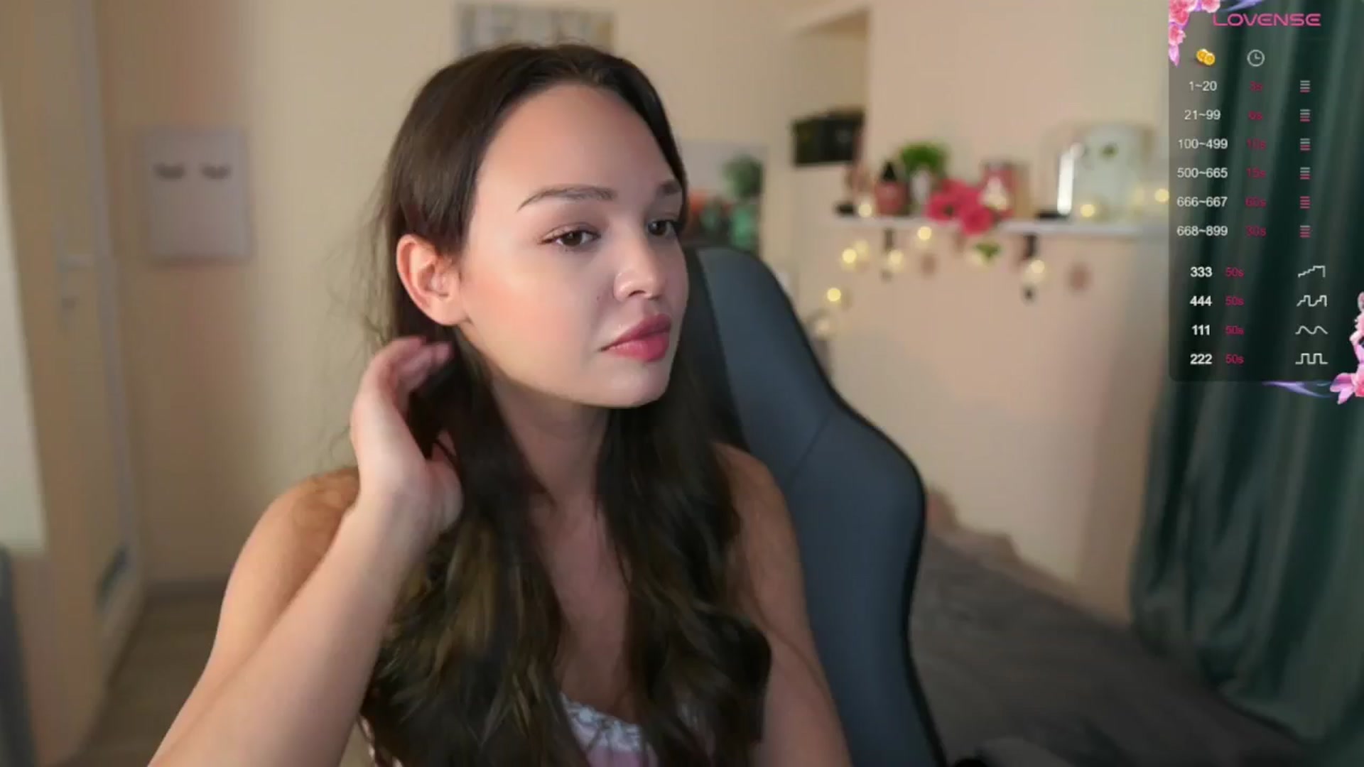 Gallery image thumbnail from Jesse__Jane__'s myfreecams stream on, 05/19/2024, 21:12 image 4 of 20