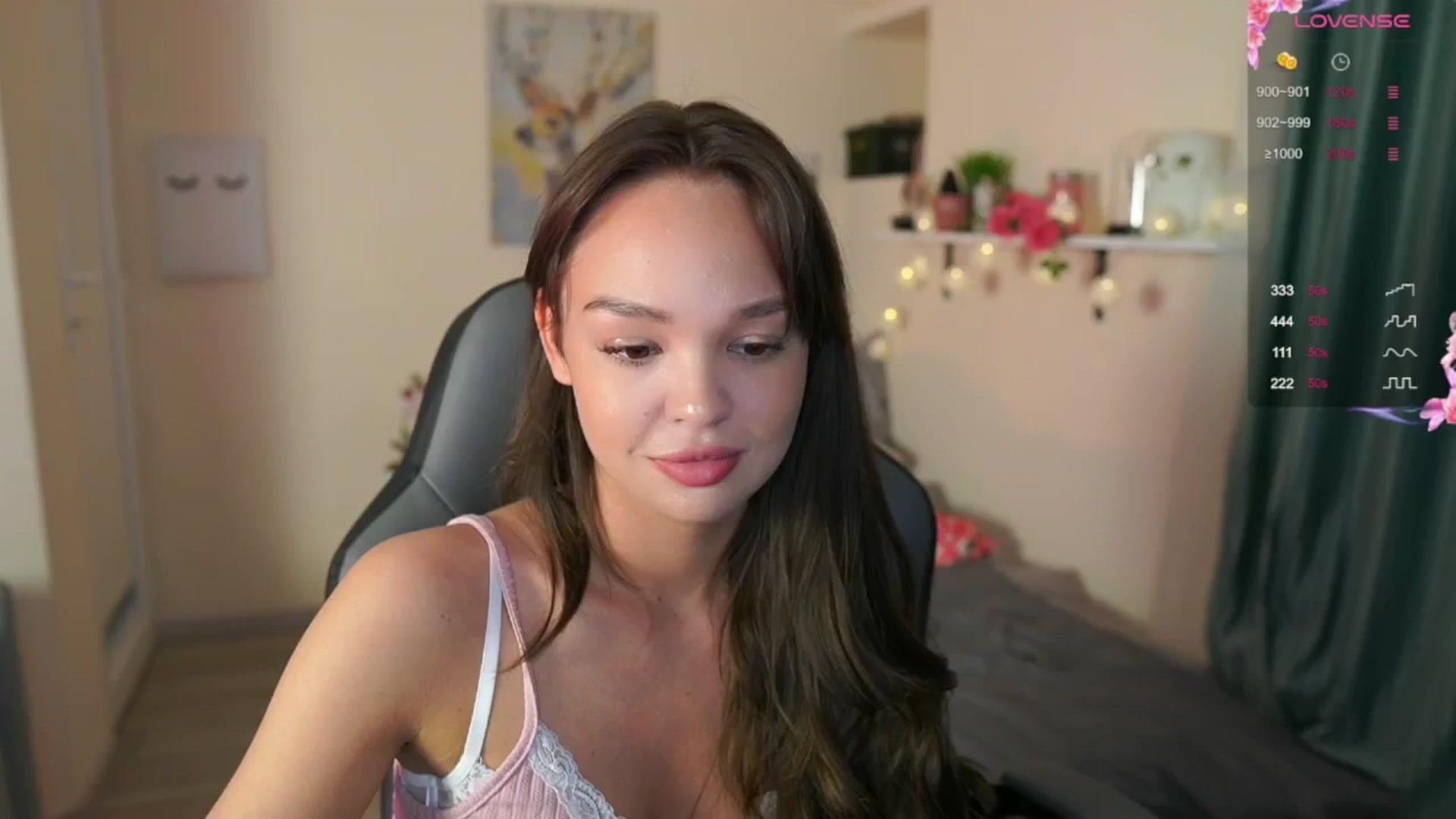 Gallery image thumbnail from Jesse__Jane__'s myfreecams stream on, 05/19/2024, 21:12 image 8 of 20
