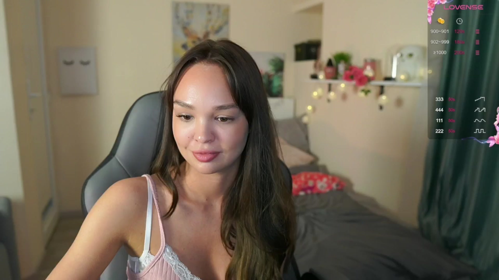 Gallery image thumbnail from Jesse__Jane__'s myfreecams stream on, 05/19/2024, 23:06 image 15 of 20