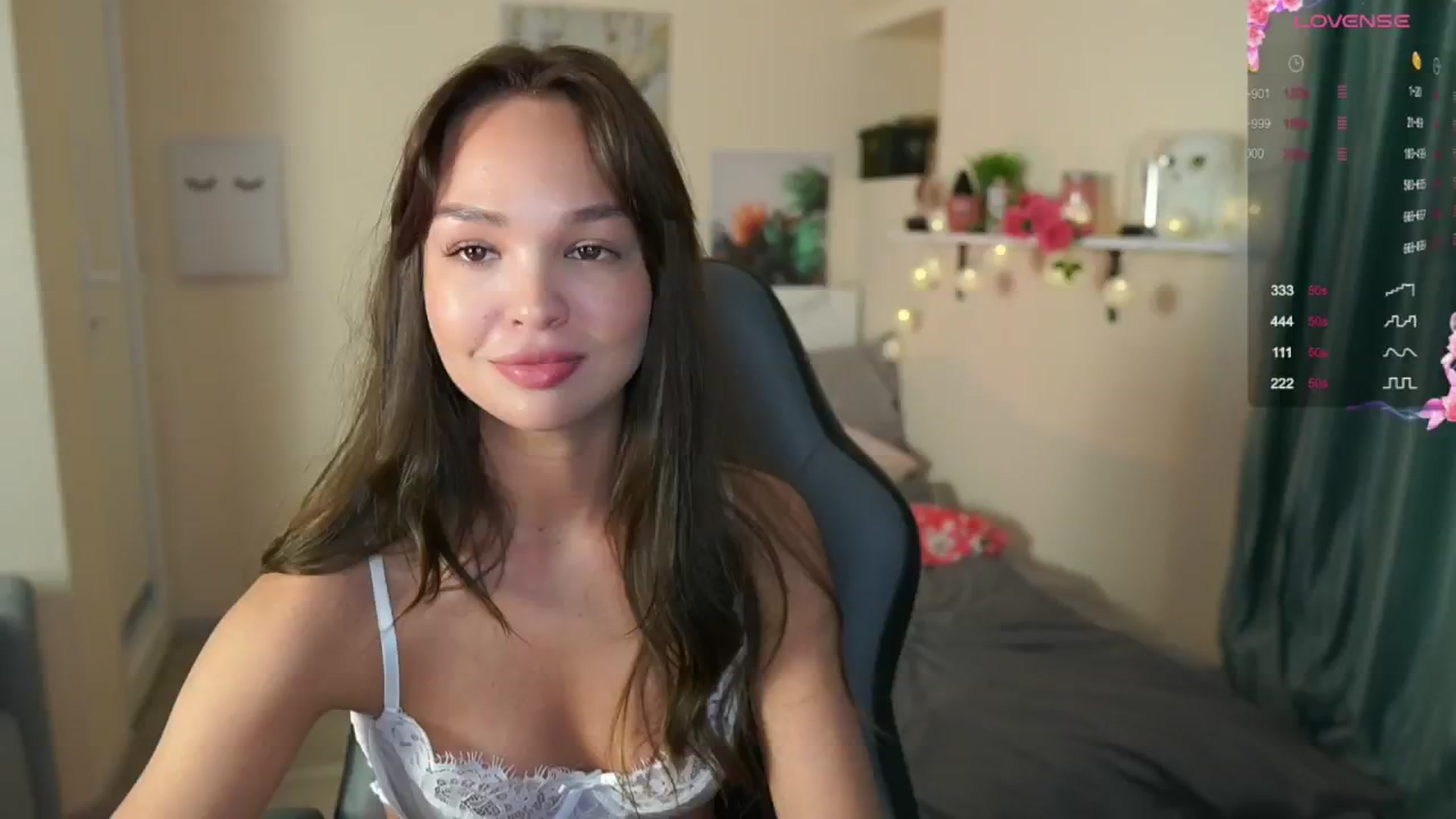 Gallery image thumbnail from Jesse__Jane__'s myfreecams stream on, 05/19/2024, 23:06 image 8 of 20