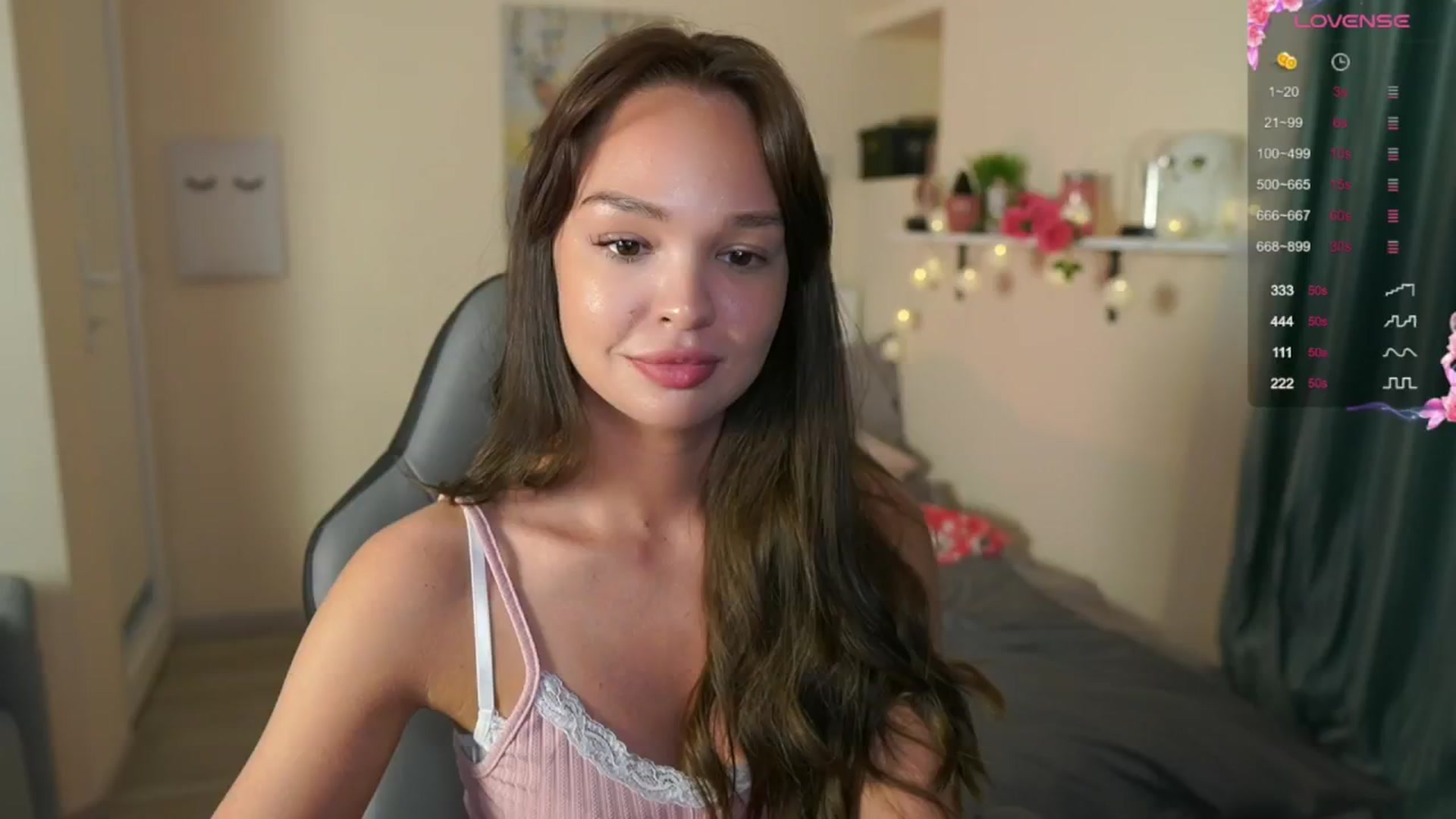 Gallery image thumbnail from Jesse__Jane__'s myfreecams stream on, 05/19/2024, 23:06 image 6 of 20
