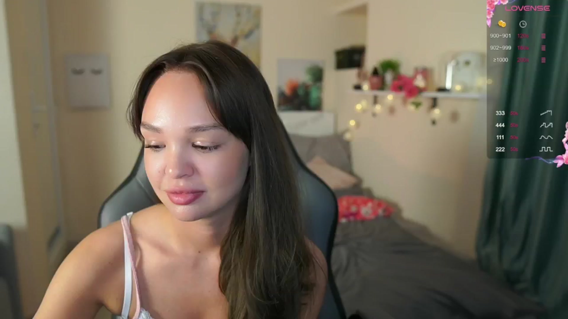 Gallery image thumbnail from Jesse__Jane__'s myfreecams stream on, 05/19/2024, 23:06 image 13 of 20