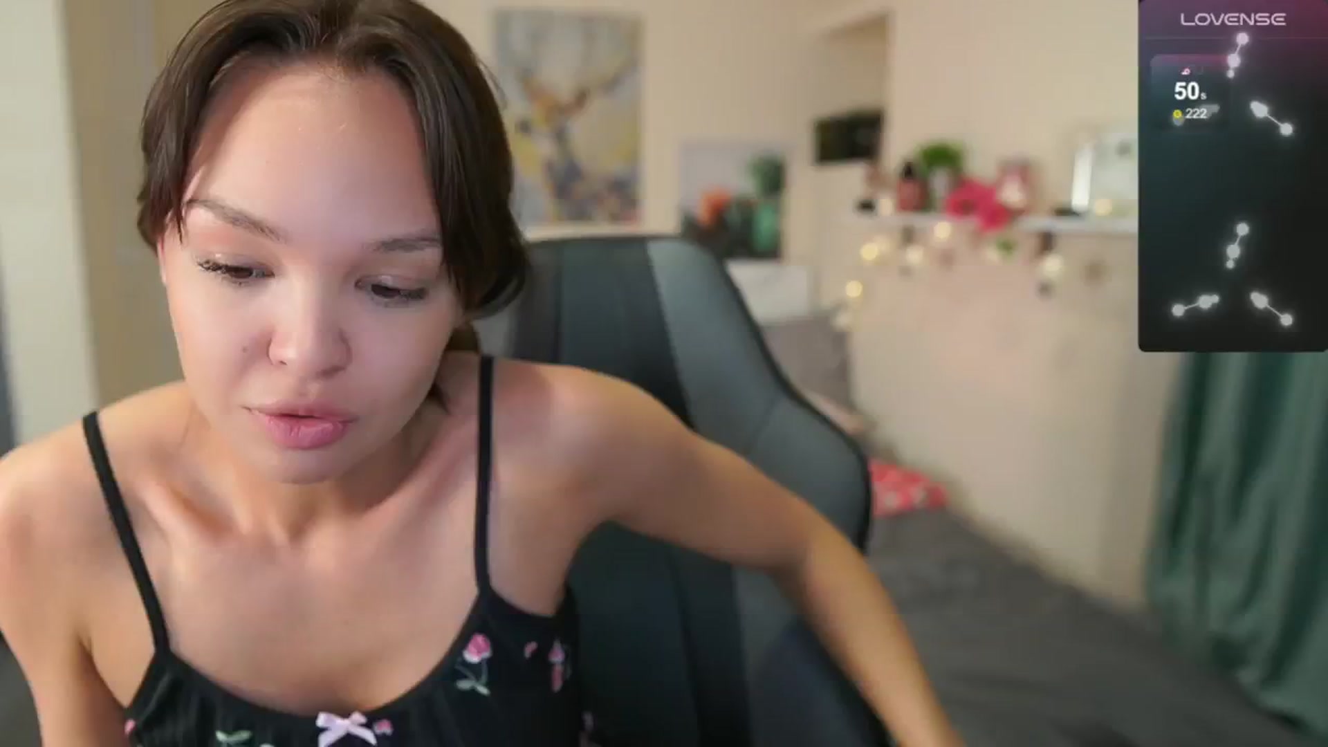 Gallery image thumbnail from Jesse__Jane__'s myfreecams stream on, 05/20/2024, 11:23 image 16 of 20