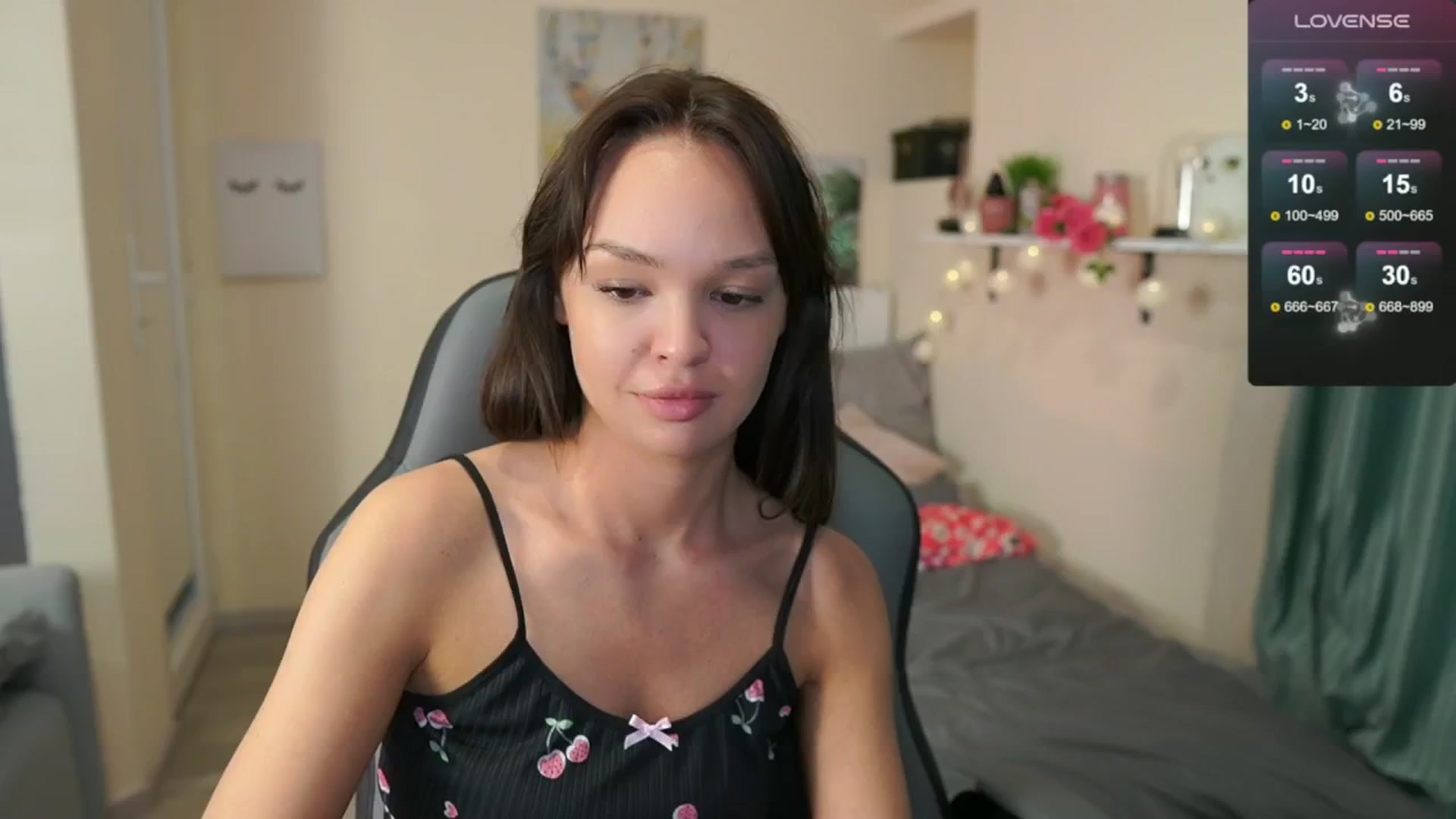 Gallery image thumbnail from Jesse__Jane__'s myfreecams stream on, 05/20/2024, 11:23 image 18 of 20