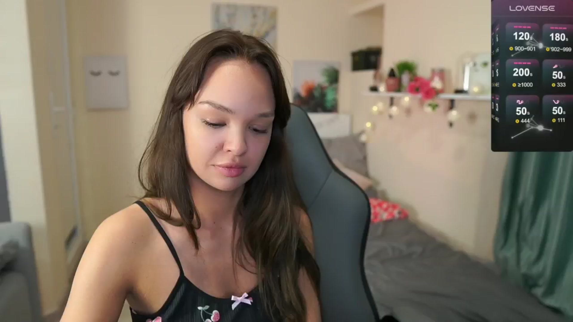 Gallery image thumbnail from Jesse__Jane__'s myfreecams stream on, 05/20/2024, 11:23 image 15 of 20