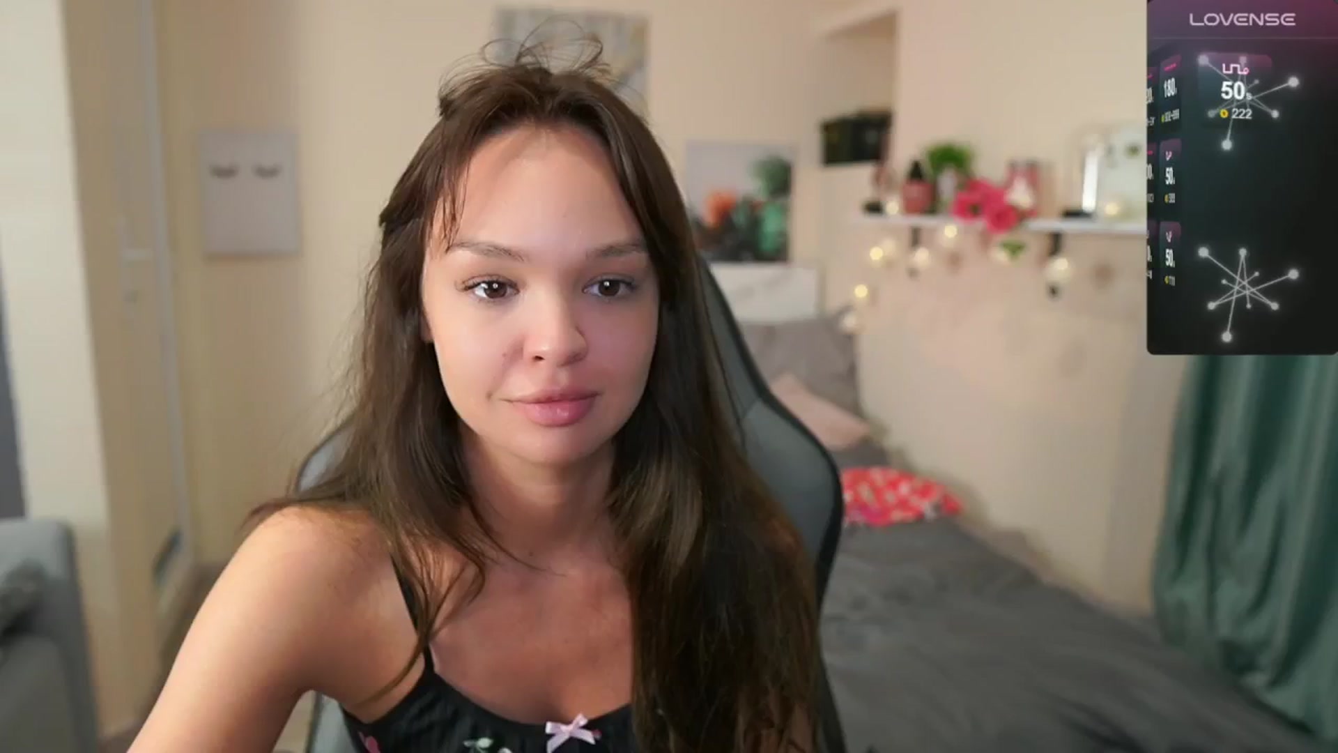 Gallery image thumbnail from Jesse__Jane__'s myfreecams stream on, 05/20/2024, 12:39 image 20 of 20
