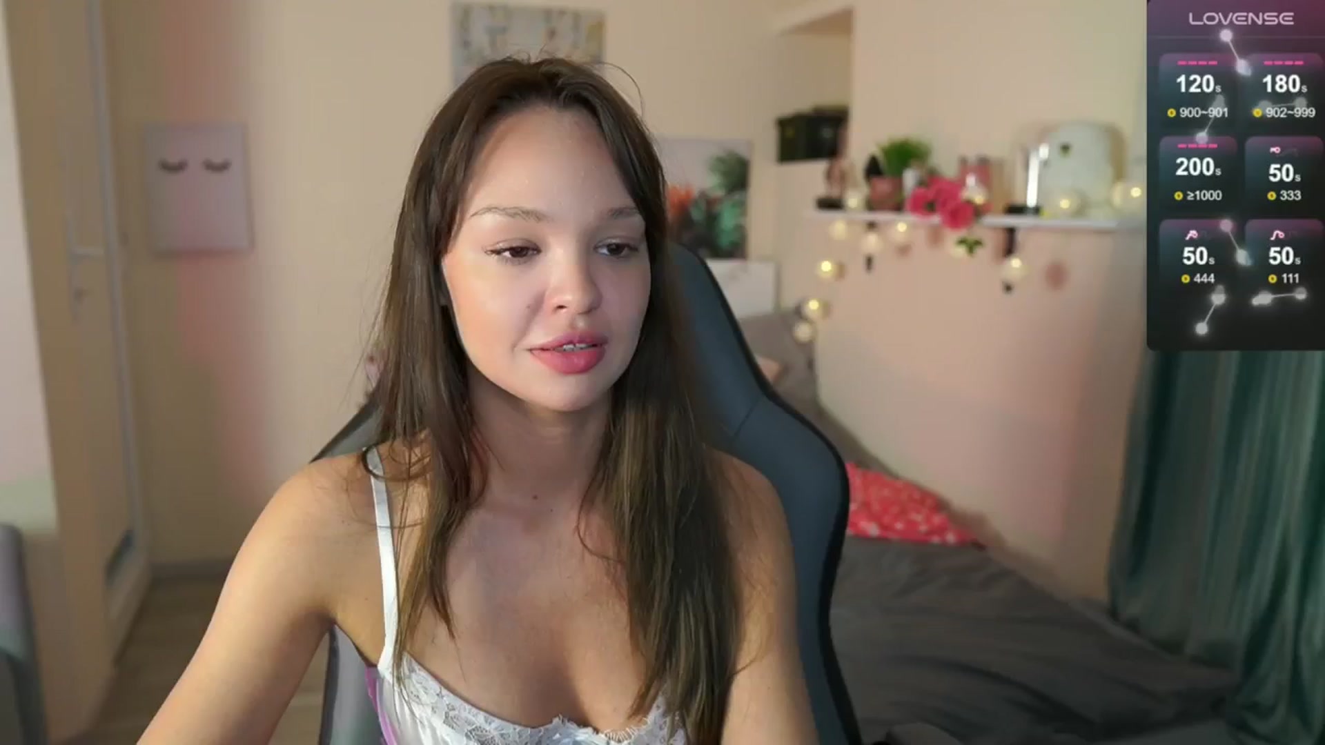 Gallery image thumbnail from Jesse__Jane__'s myfreecams stream on, 05/22/2024, 10:11 image 6 of 20