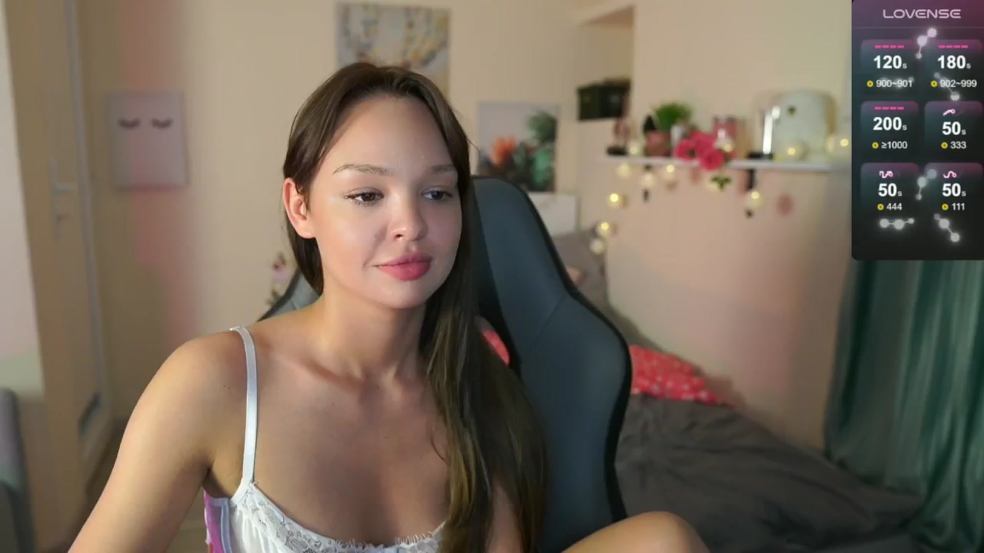 Gallery image thumbnail from Jesse__Jane__'s myfreecams stream on, 05/22/2024, 11:26 image 10 of 20