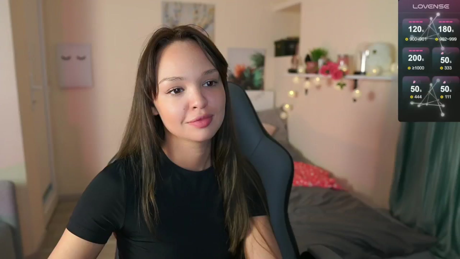 Gallery image thumbnail from Jesse__Jane__'s myfreecams stream on, 05/22/2024, 12:38 image 18 of 20