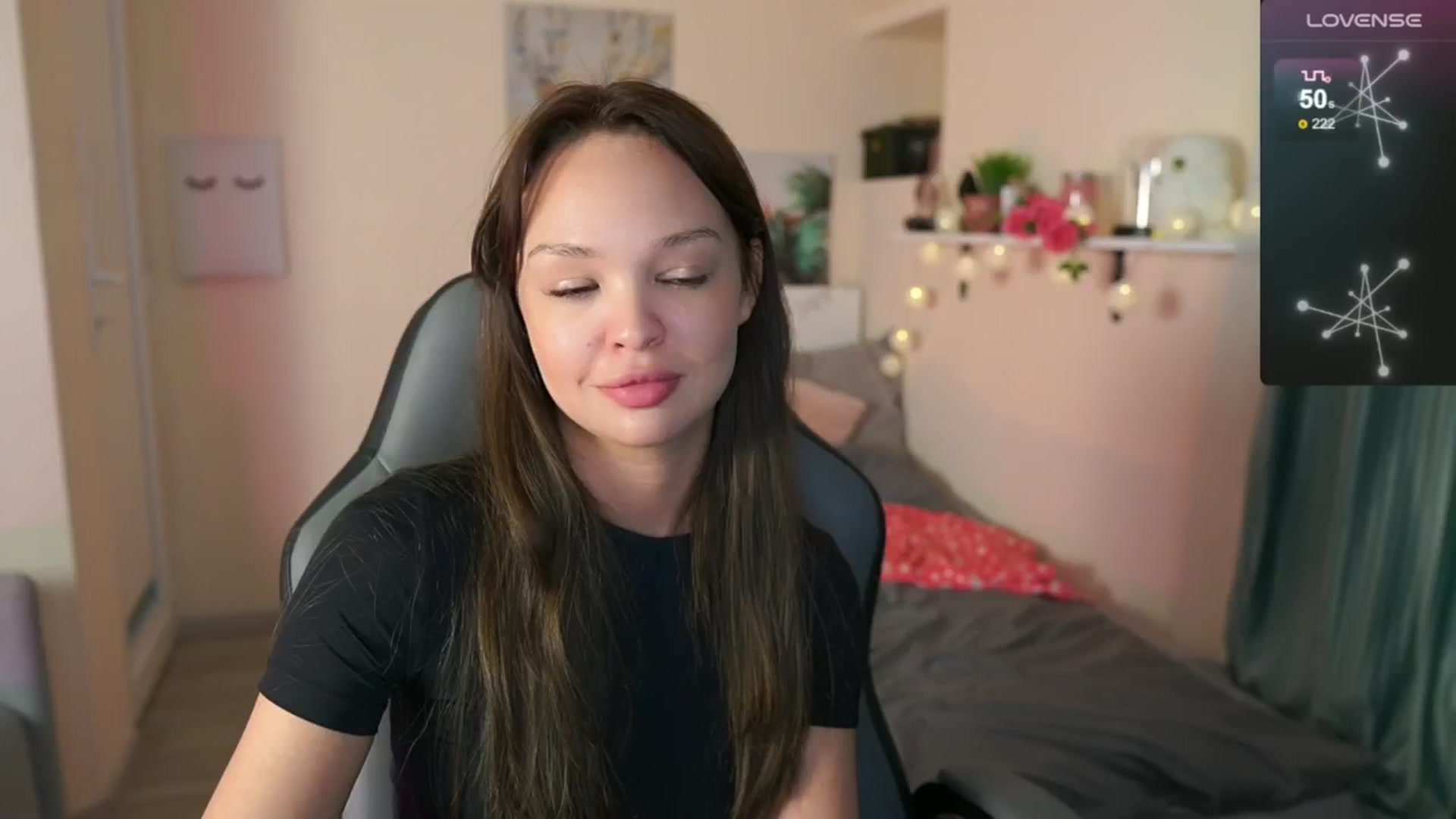 Gallery image thumbnail from Jesse__Jane__'s myfreecams stream on, 05/22/2024, 12:38 image 7 of 20