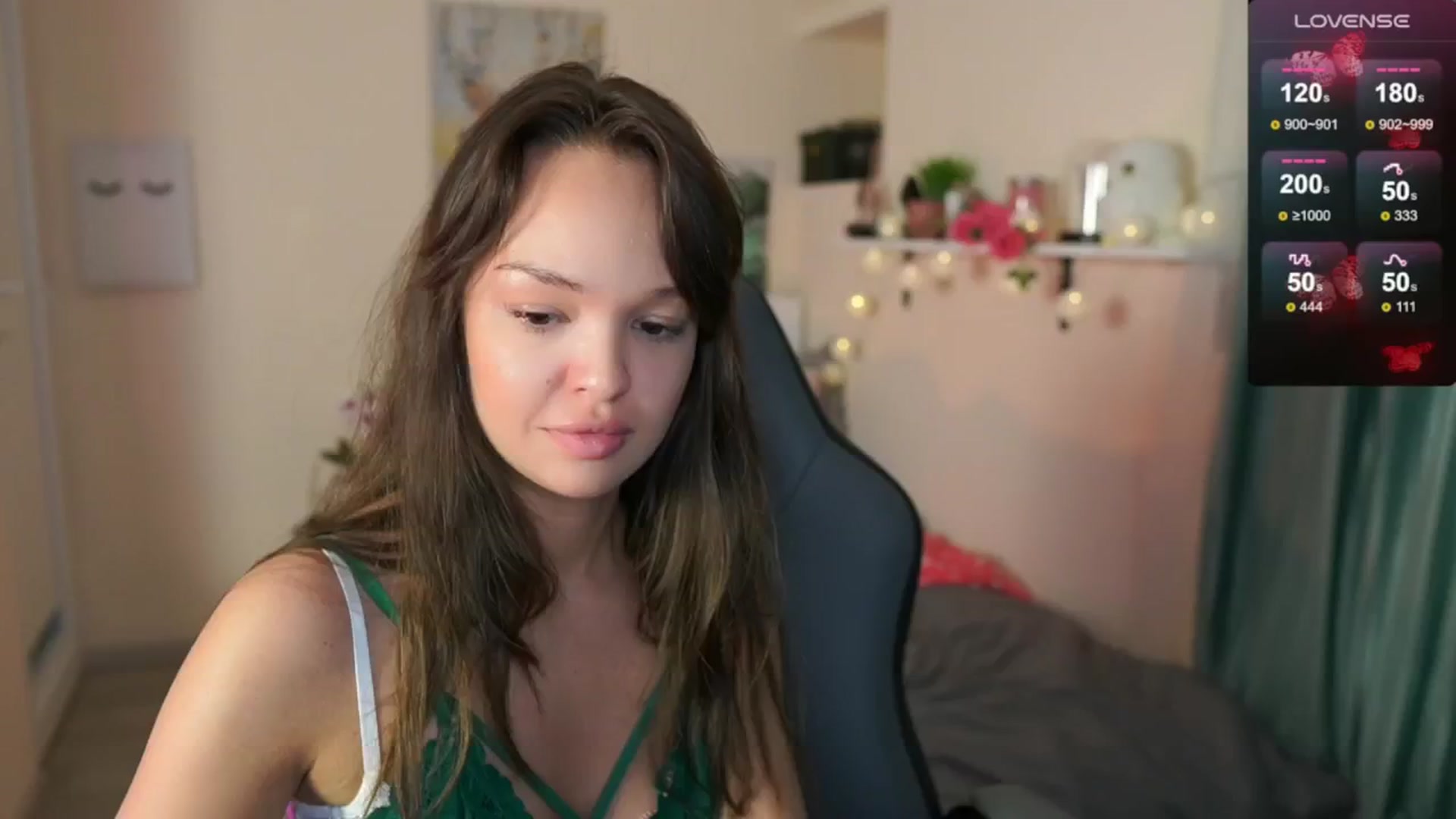 Gallery image thumbnail from Jesse__Jane__'s myfreecams stream on, 05/24/2024, 10:10 image 6 of 20