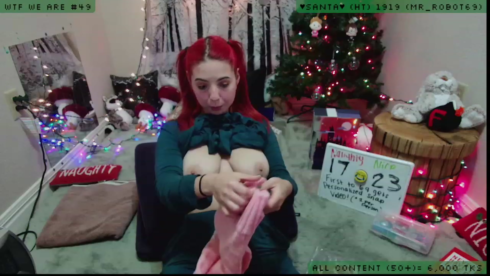 Gallery image thumbnail from JessiClaus's myfreecams stream on, 12/16/2022, 06:59 image 19 of 20