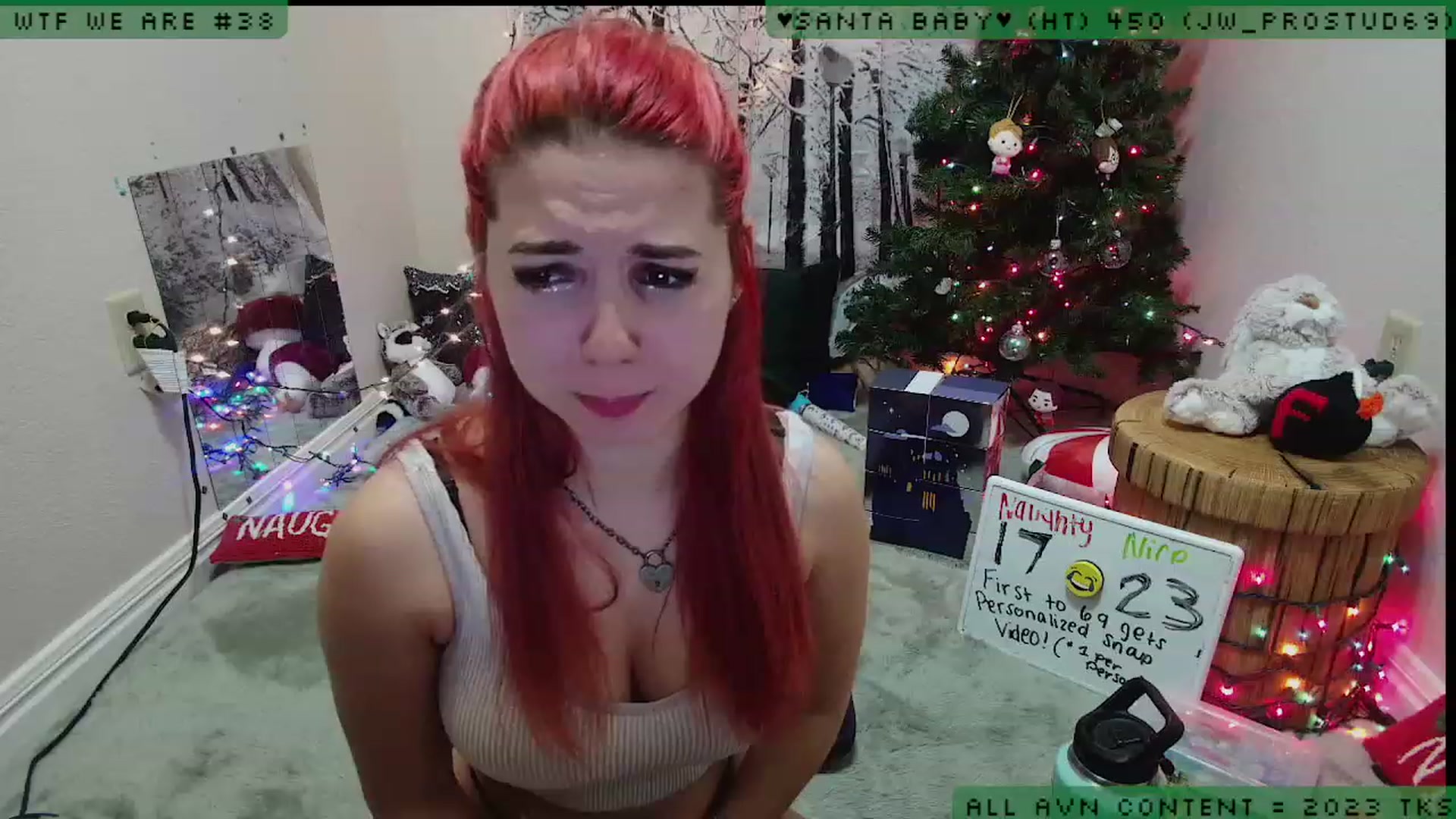 Gallery image thumbnail from JessiClaus's myfreecams stream on, 12/21/2022, 05:35 image 4 of 20