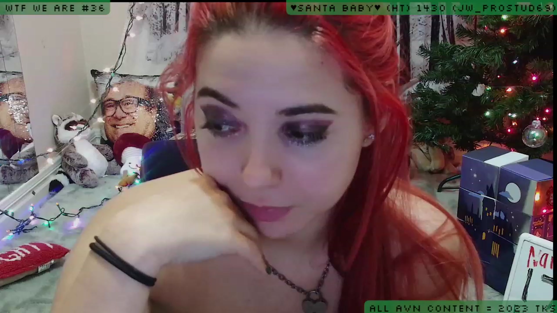 Gallery image thumbnail from JessiClaus's myfreecams stream on, 12/21/2022, 06:10 image 9 of 20