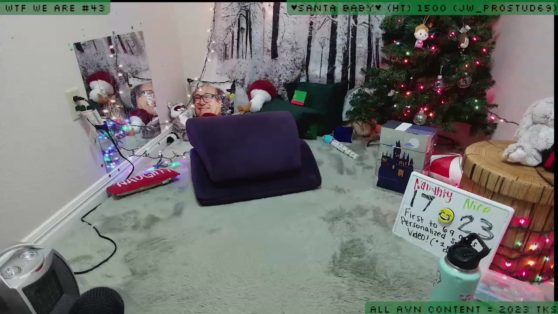 Gallery image thumbnail from JessiClaus's myfreecams stream on, 12/23/2022, 06:48 image 20 of 20
