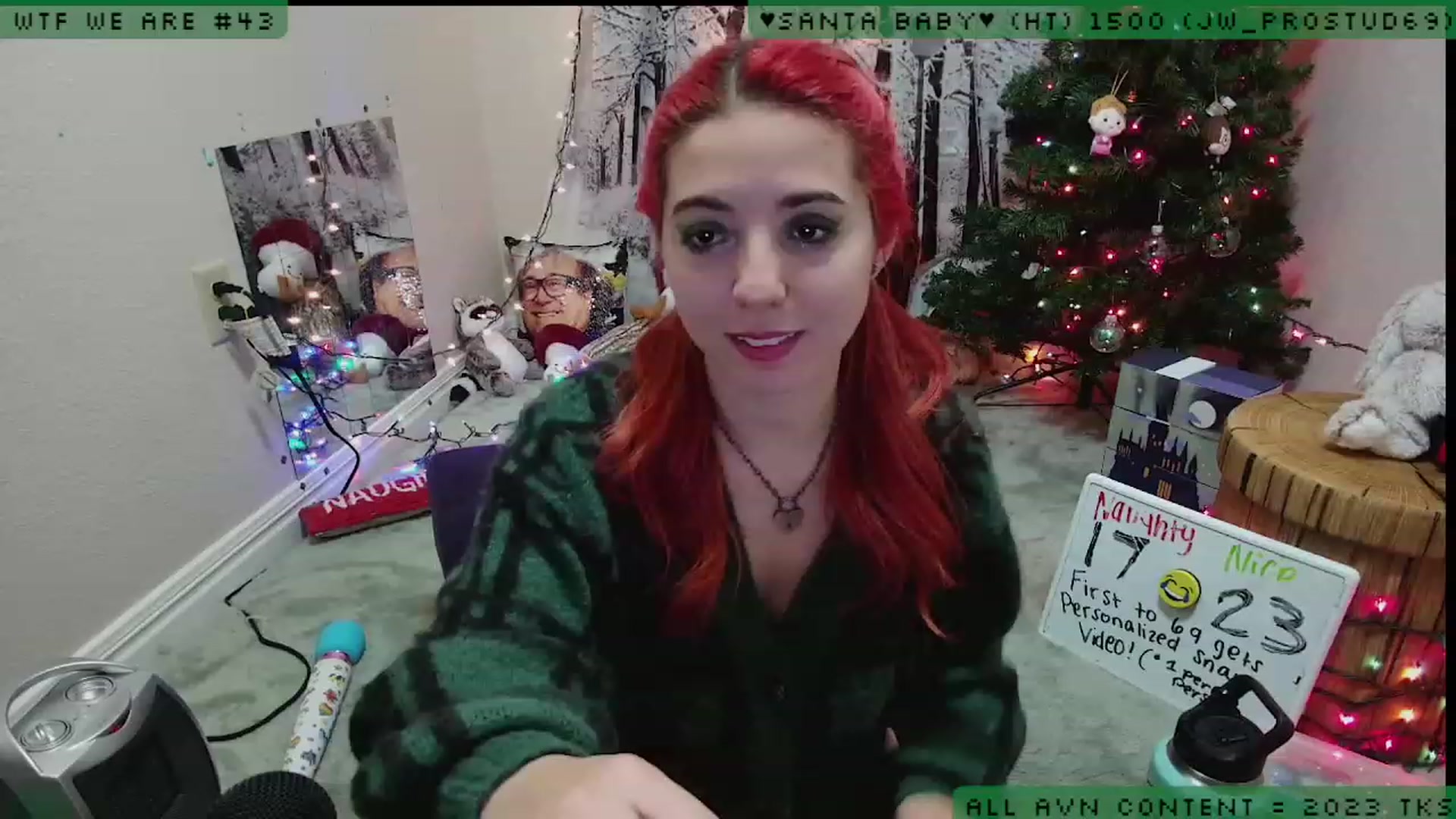 Gallery image thumbnail from JessiClaus's myfreecams stream on, 12/23/2022, 07:50 image 12 of 20