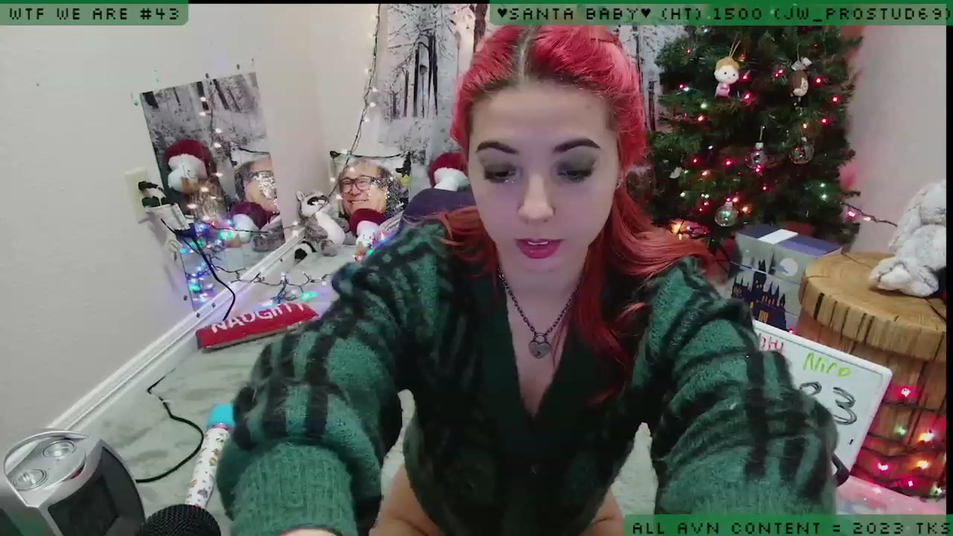 Gallery image thumbnail from JessiClaus's myfreecams stream on, 12/23/2022, 07:50 image 7 of 20
