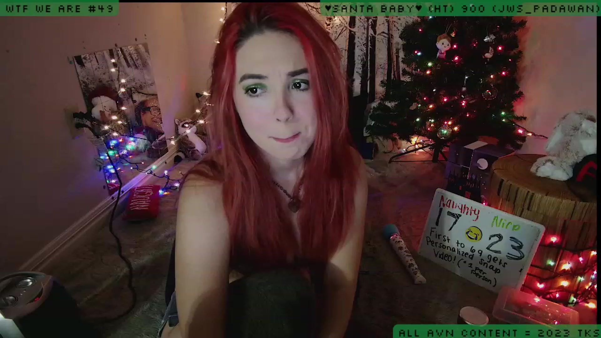 Gallery image thumbnail from JessiClaus's myfreecams stream on, 12/27/2022, 03:42 image 6 of 20
