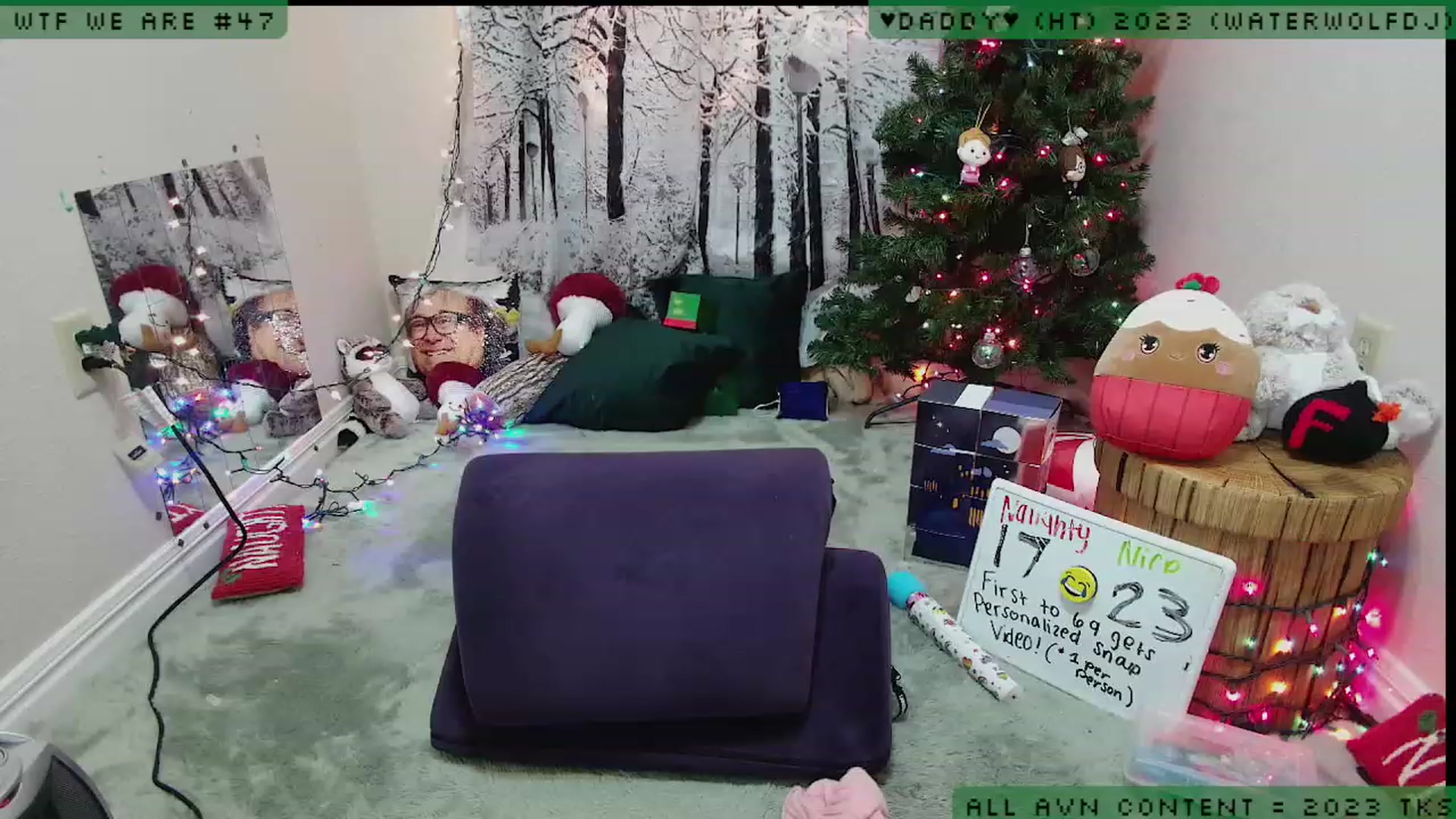 Gallery image thumbnail from JessiClaus's myfreecams stream on, 12/28/2022, 05:56 image 20 of 20