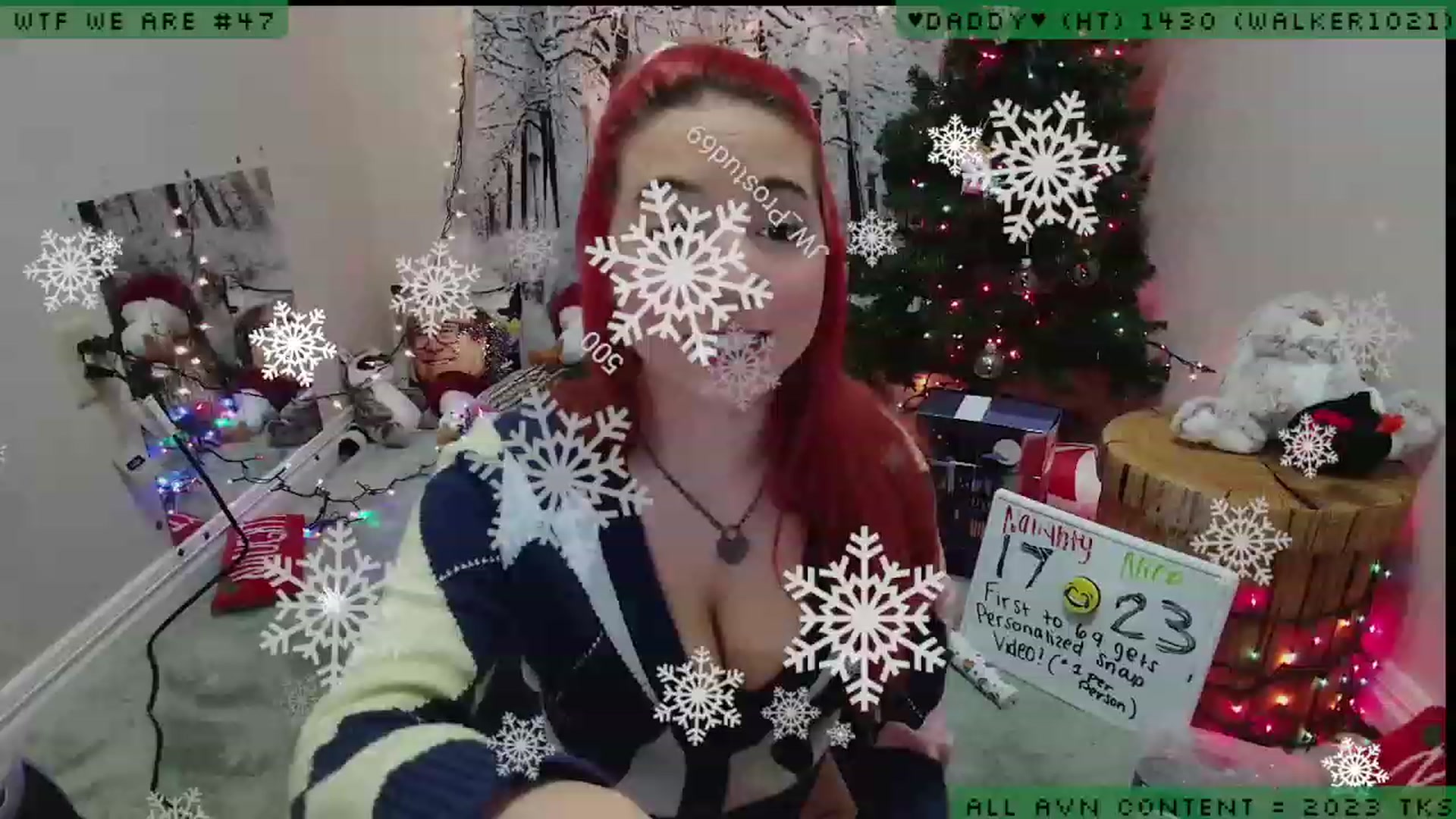 Gallery image thumbnail from JessiClaus's myfreecams stream on, 12/28/2022, 05:56 image 10 of 20