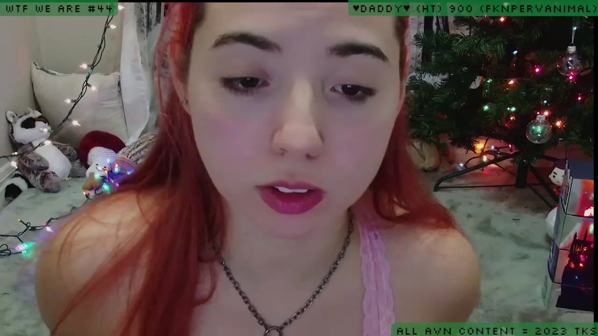 Gallery image thumbnail from JessiClaus's myfreecams stream on, 12/30/2022, 04:17 image 18 of 20
