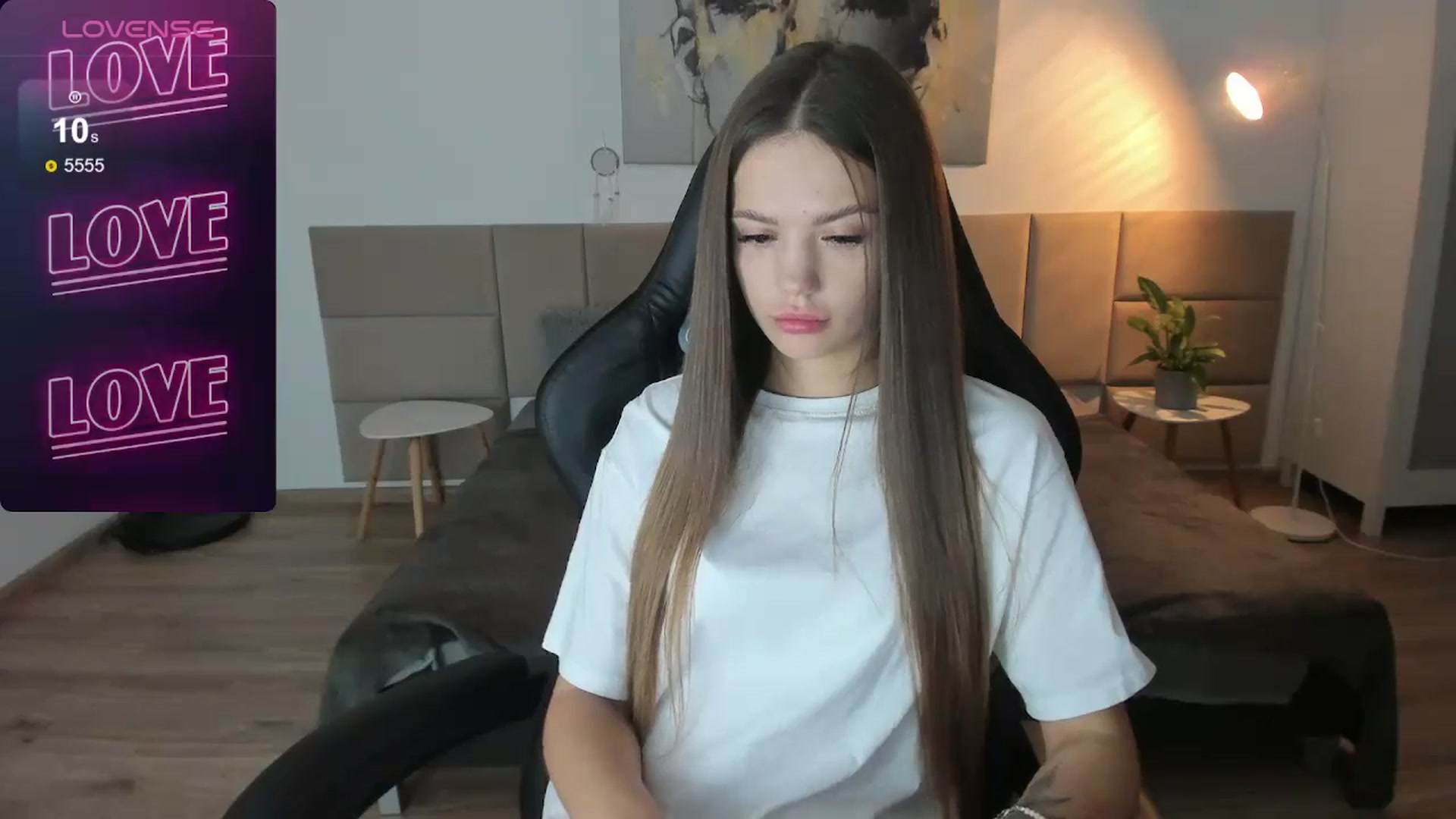 Gallery image thumbnail from JessicaB's myfreecams stream on, 10/21/2024, 24:00 image 10 of 20
