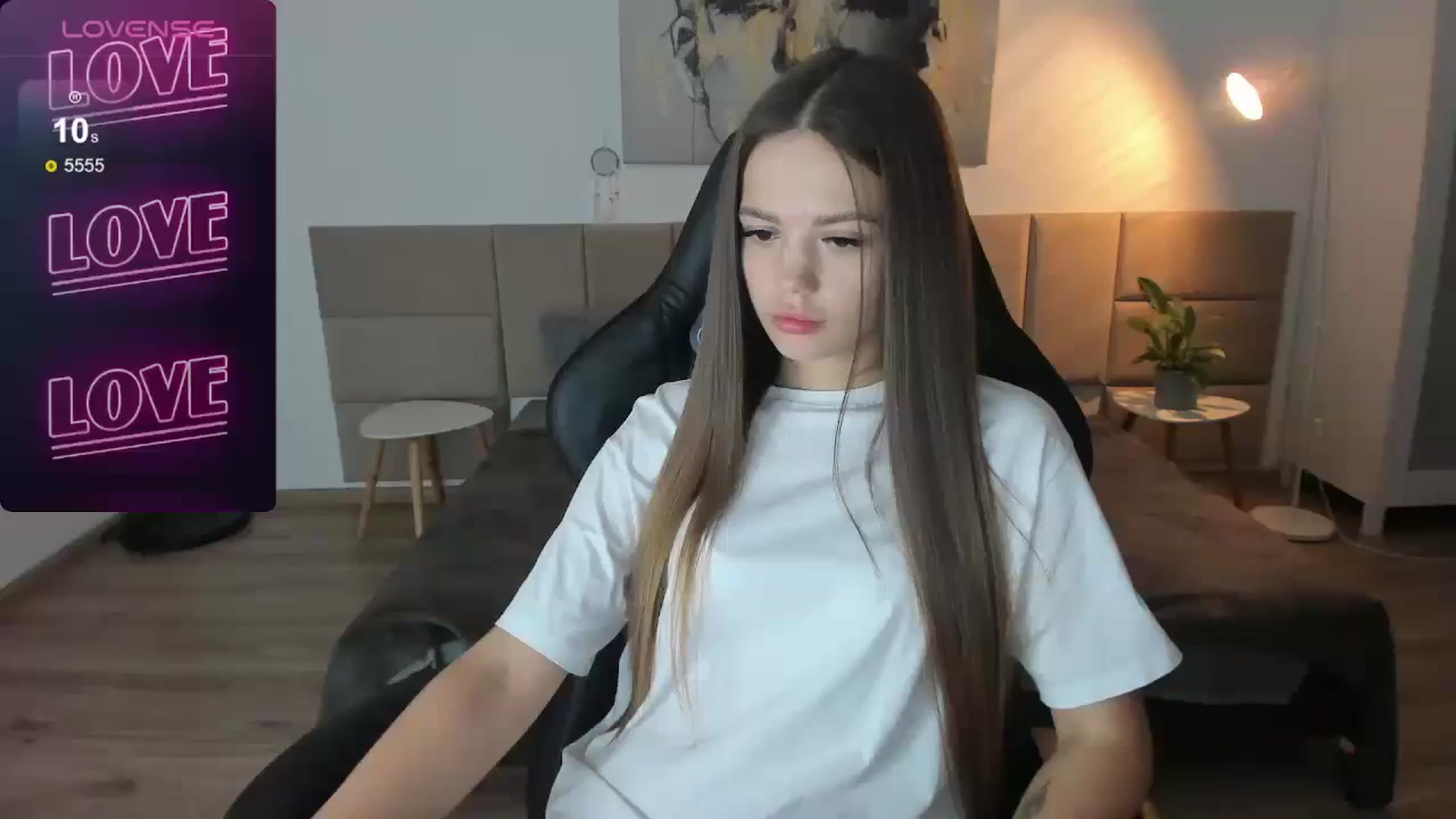 Gallery image thumbnail from JessicaB's myfreecams stream on, 10/21/2024, 24:00 image 13 of 20