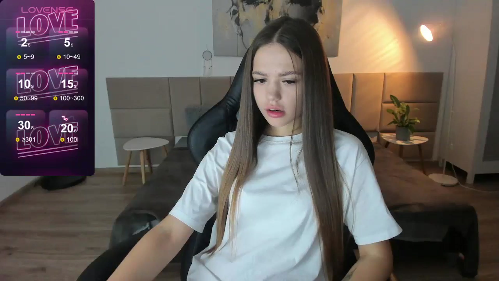Gallery image thumbnail from JessicaB's myfreecams stream on, 10/21/2024, 24:00 image 15 of 20