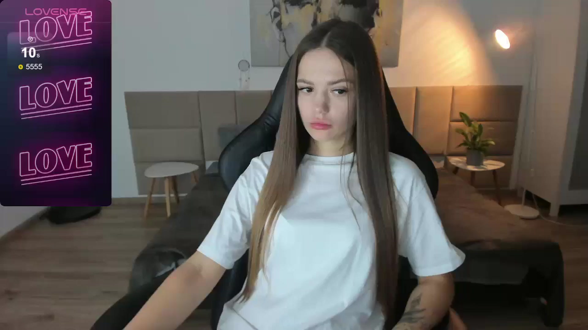 Gallery image thumbnail from JessicaB's myfreecams stream on, 10/21/2024, 24:00 image 3 of 20
