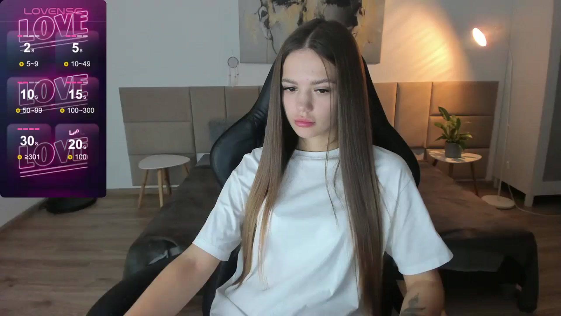 Gallery image thumbnail from JessicaB's myfreecams stream on, 10/21/2024, 24:00 image 12 of 20