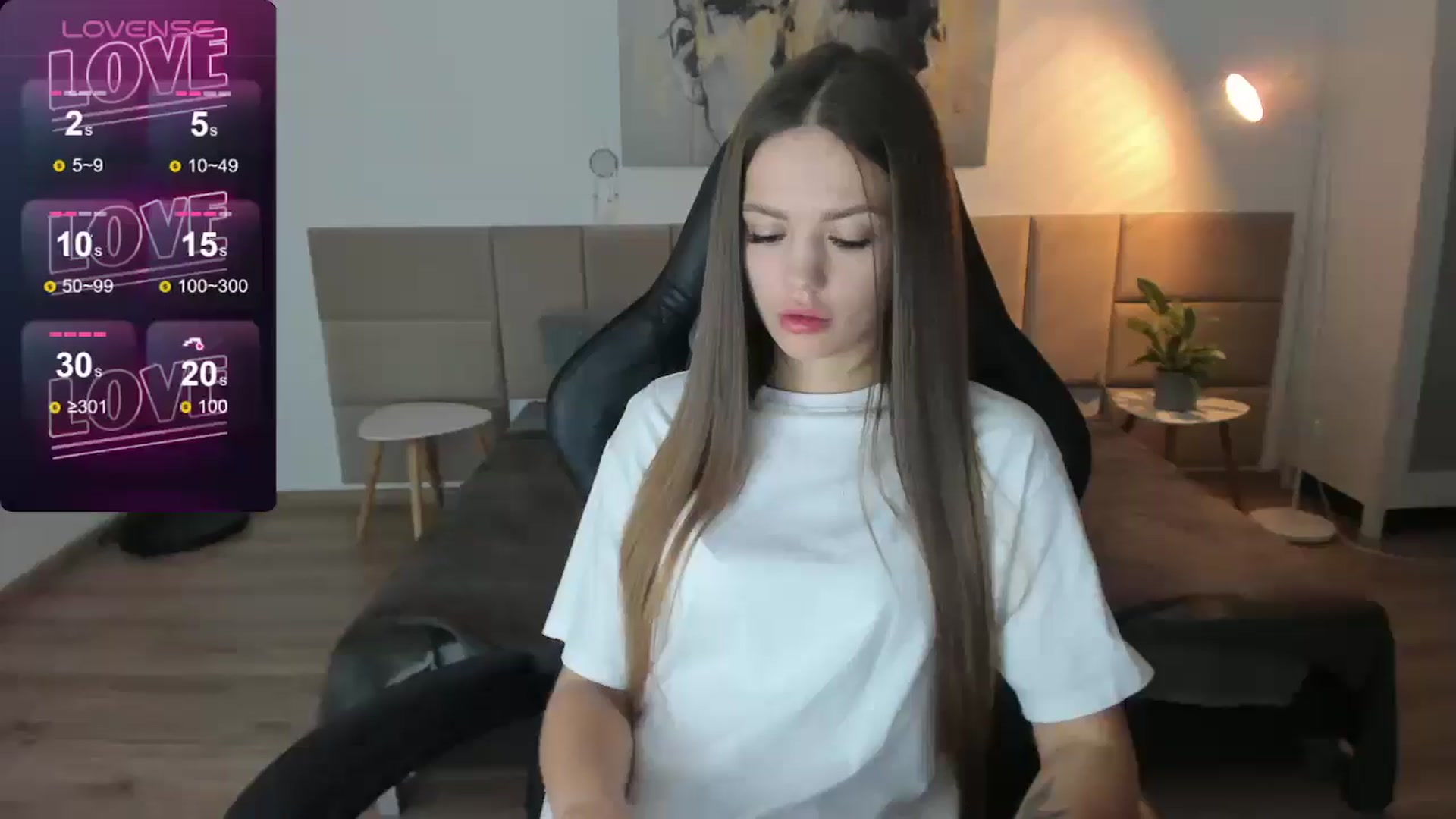 Gallery image thumbnail from JessicaB's myfreecams stream on, 10/21/2024, 24:00 image 6 of 20