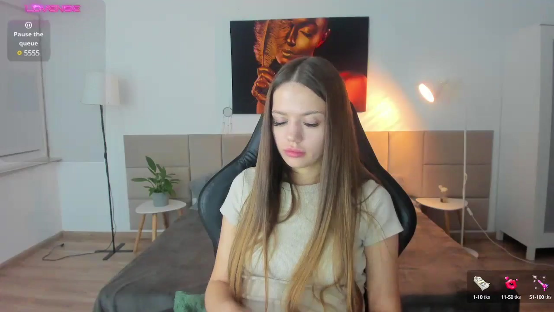 Gallery image thumbnail from JessicaB's myfreecams stream on, 11/25/2024, 23:23 image 18 of 20