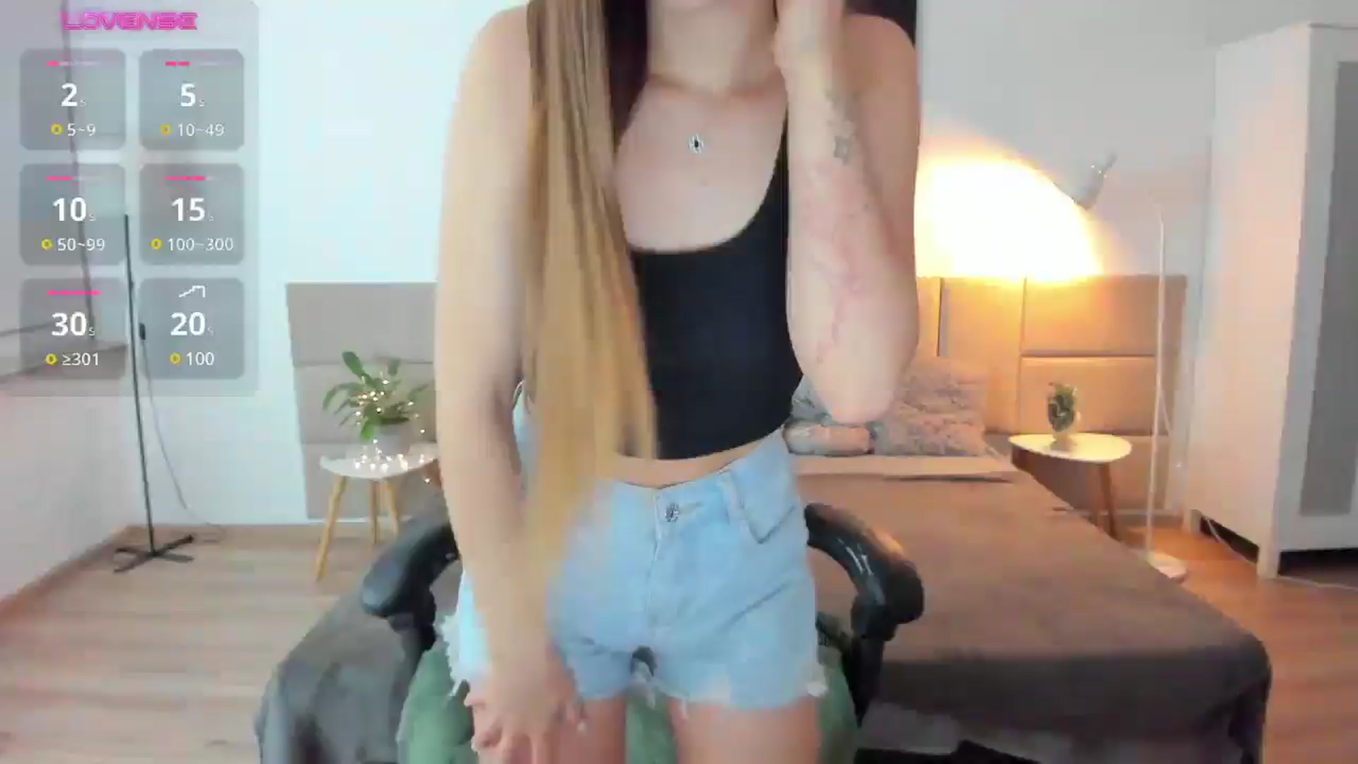 Gallery image thumbnail from JessicaB's myfreecams stream on, 12/15/2024, 05:44 image 9 of 20