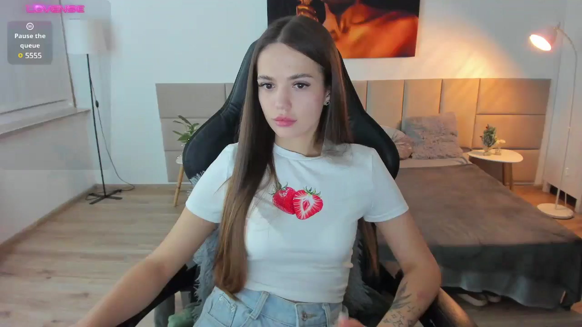 Gallery image thumbnail from JessicaB's myfreecams stream on, 12/20/2024, 22:38 image 17 of 20
