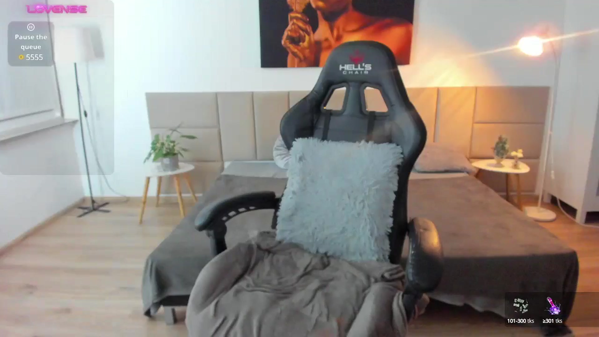 Gallery image thumbnail from JessicaB's myfreecams stream on, 12/27/2024, 02:07 image 7 of 20