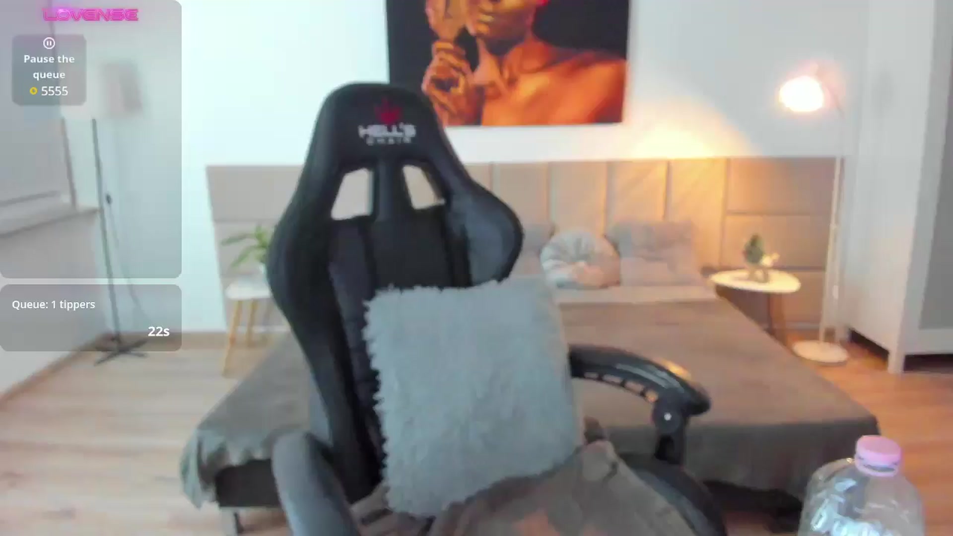 Gallery image thumbnail from JessicaB's myfreecams stream on, 01/04/2025, 05:28 image 11 of 20